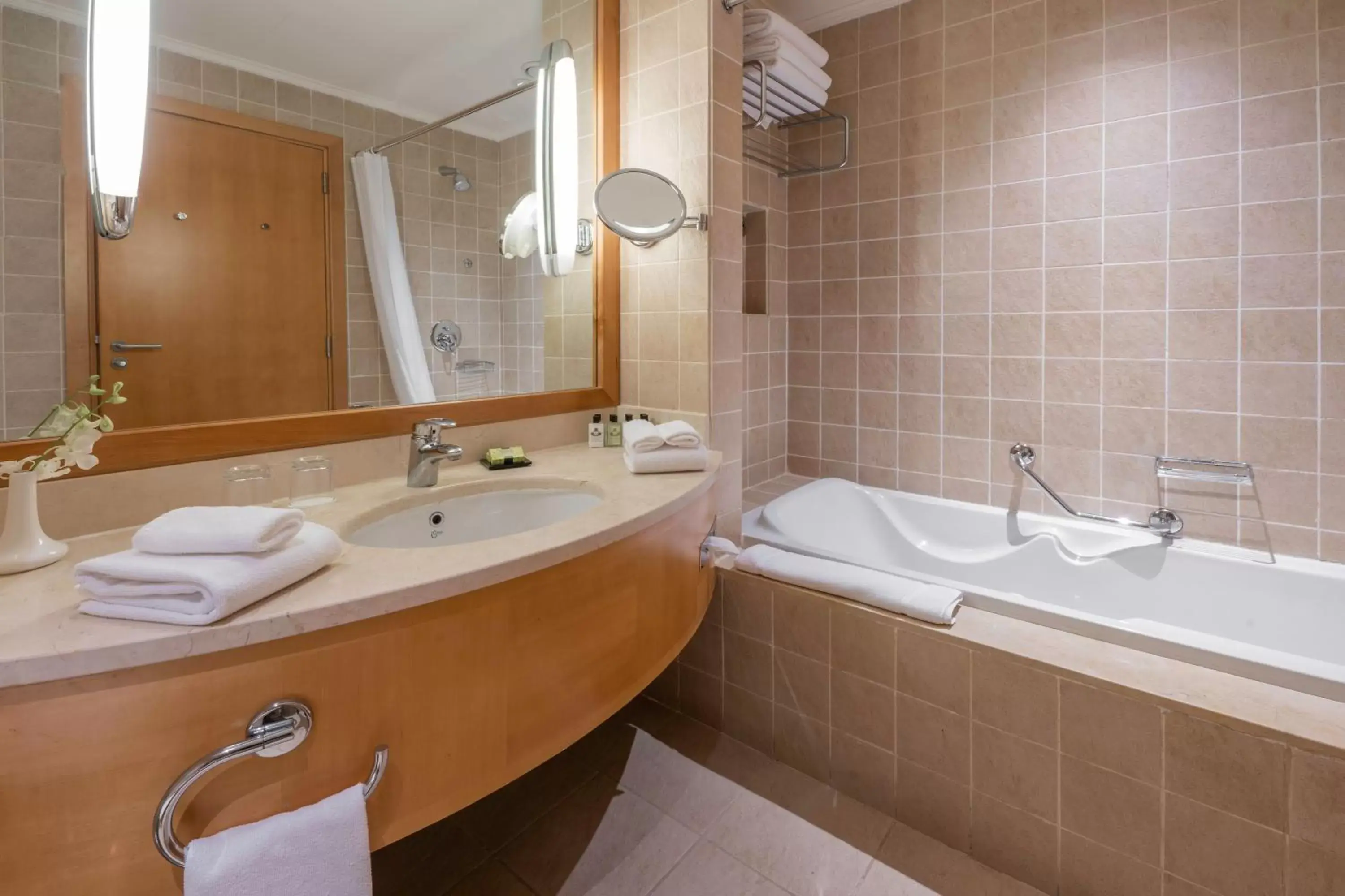 Bathroom in InterContinental Aqaba, an IHG Hotel