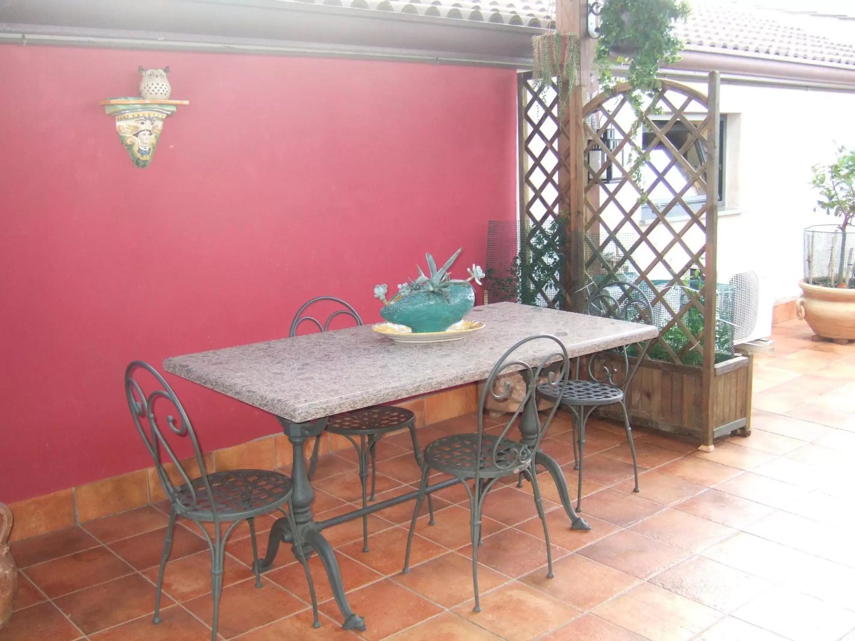 Balcony/Terrace, Dining Area in B&B MontAlbano