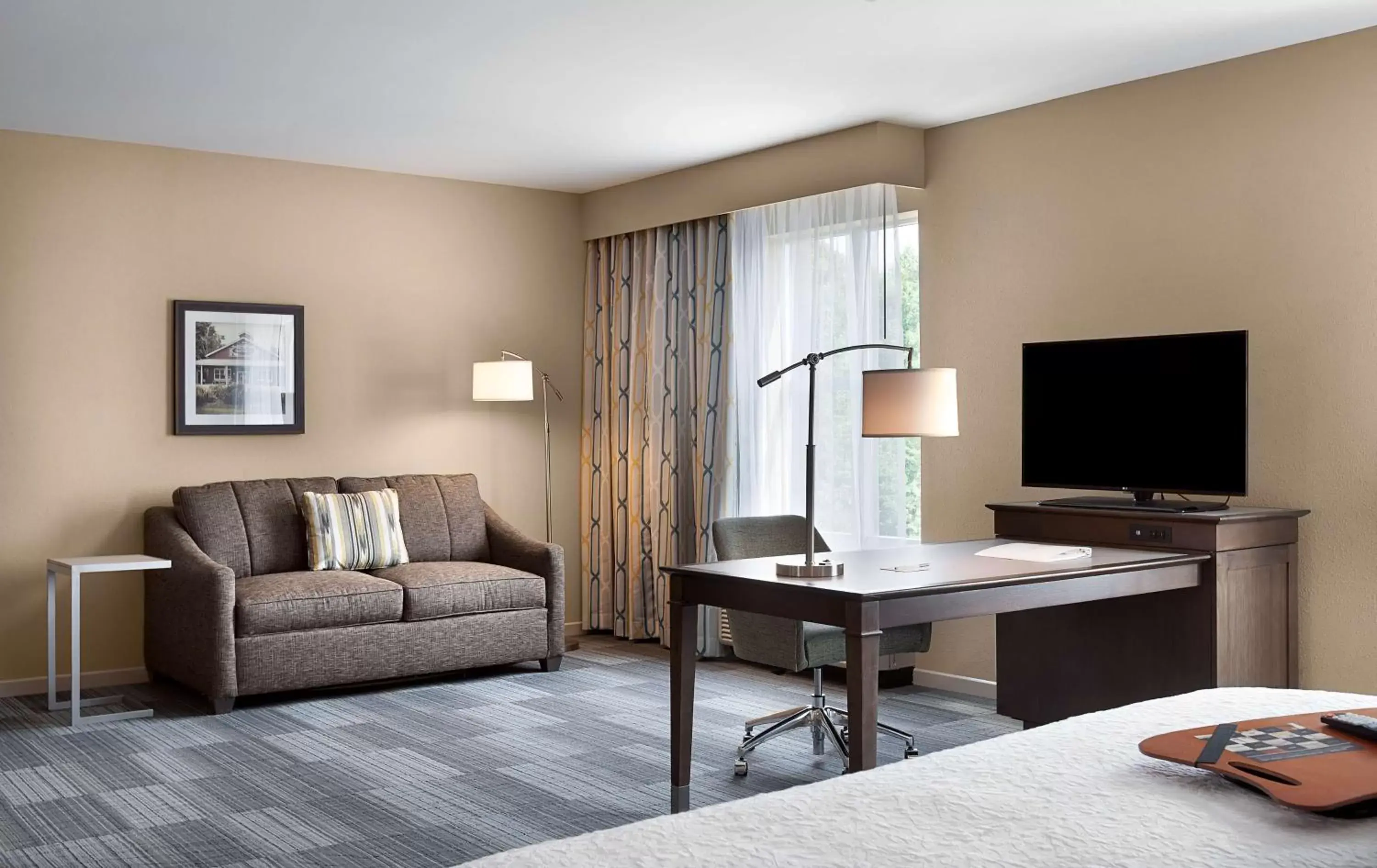 Living room, Seating Area in Hampton Inn and Suites Fort Mill, SC