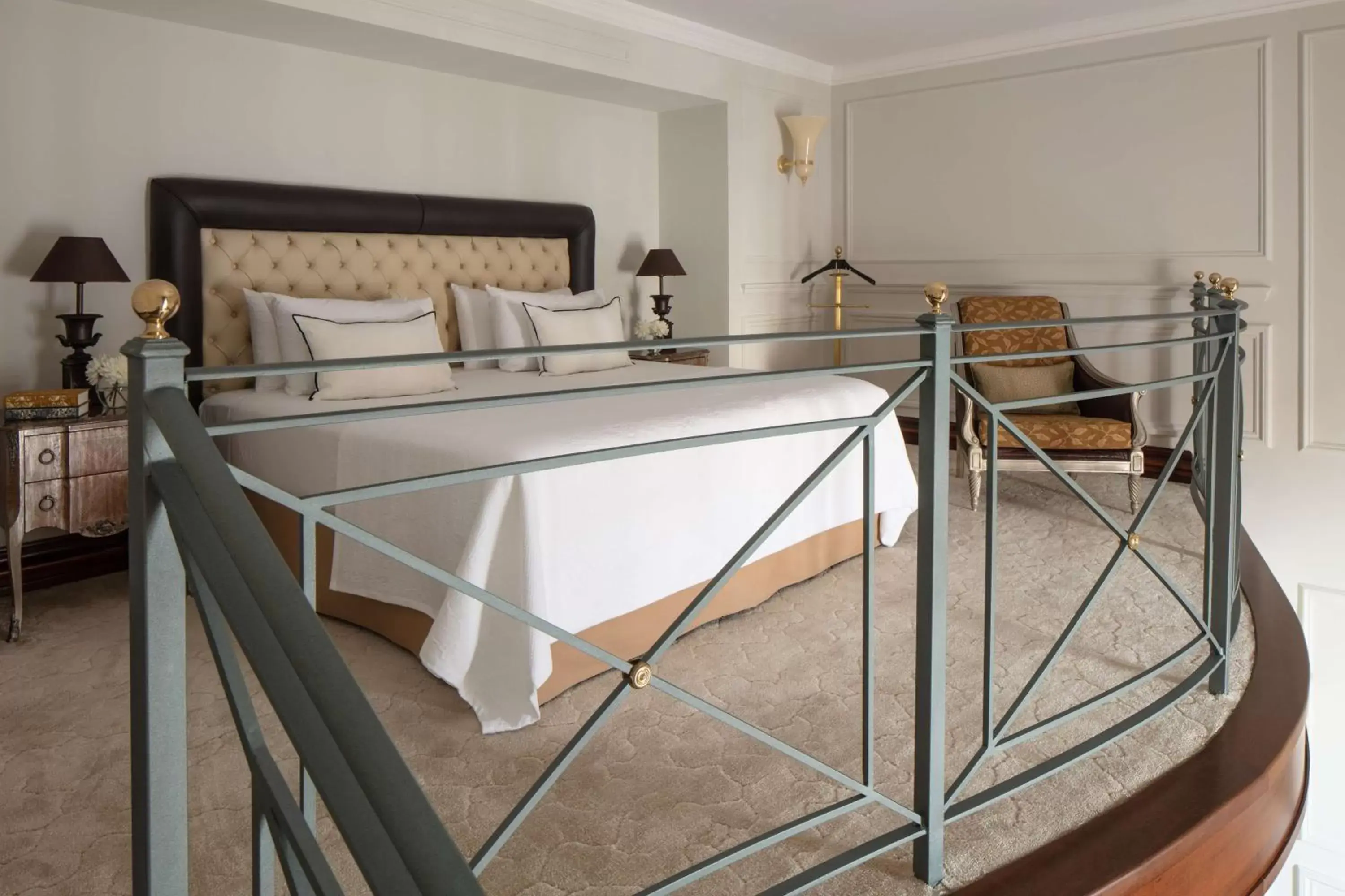 Bedroom, Bunk Bed in Anantara Palazzo Naiadi Rome Hotel - A Leading Hotel of the World