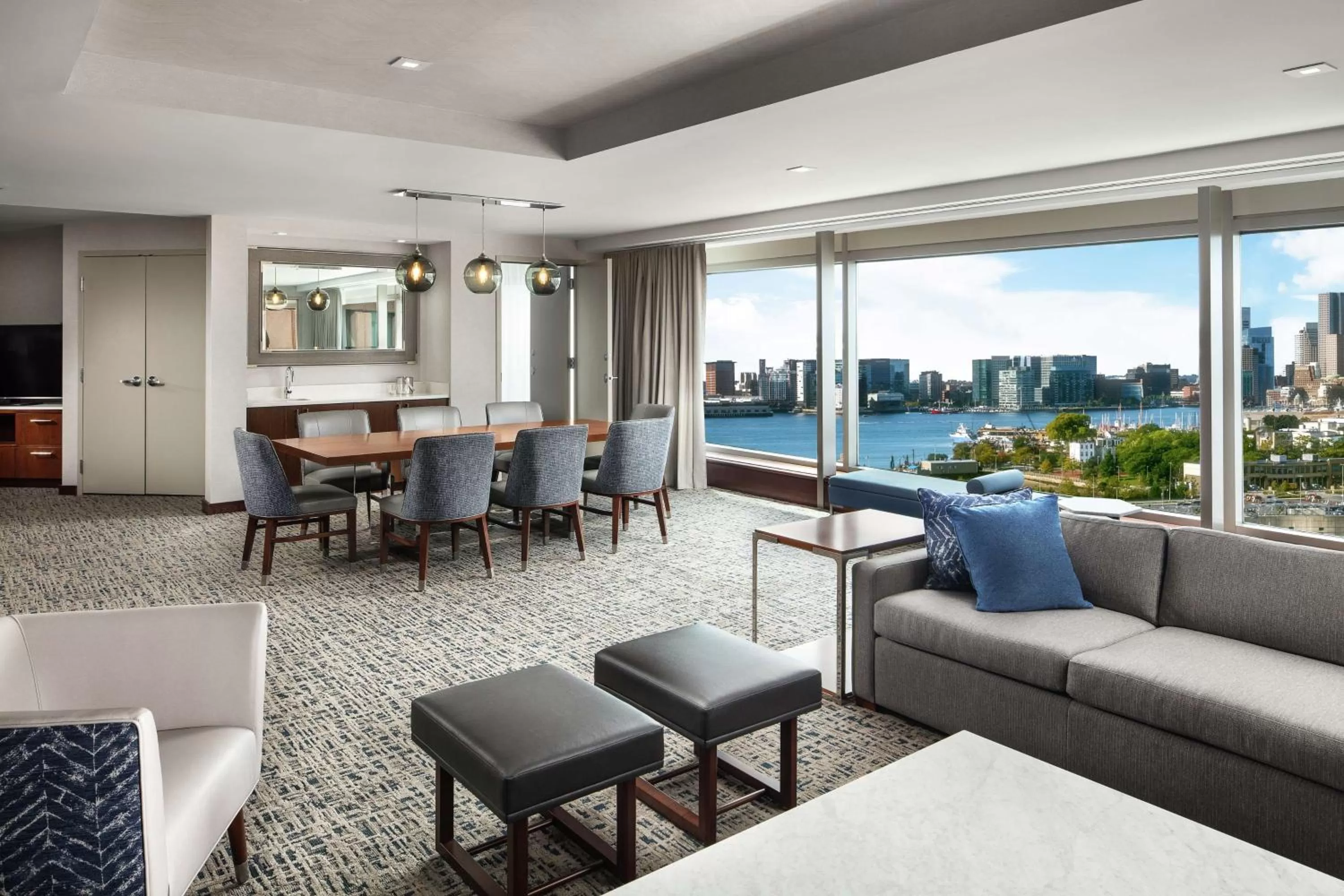 Bedroom in Hilton Boston Logan Airport