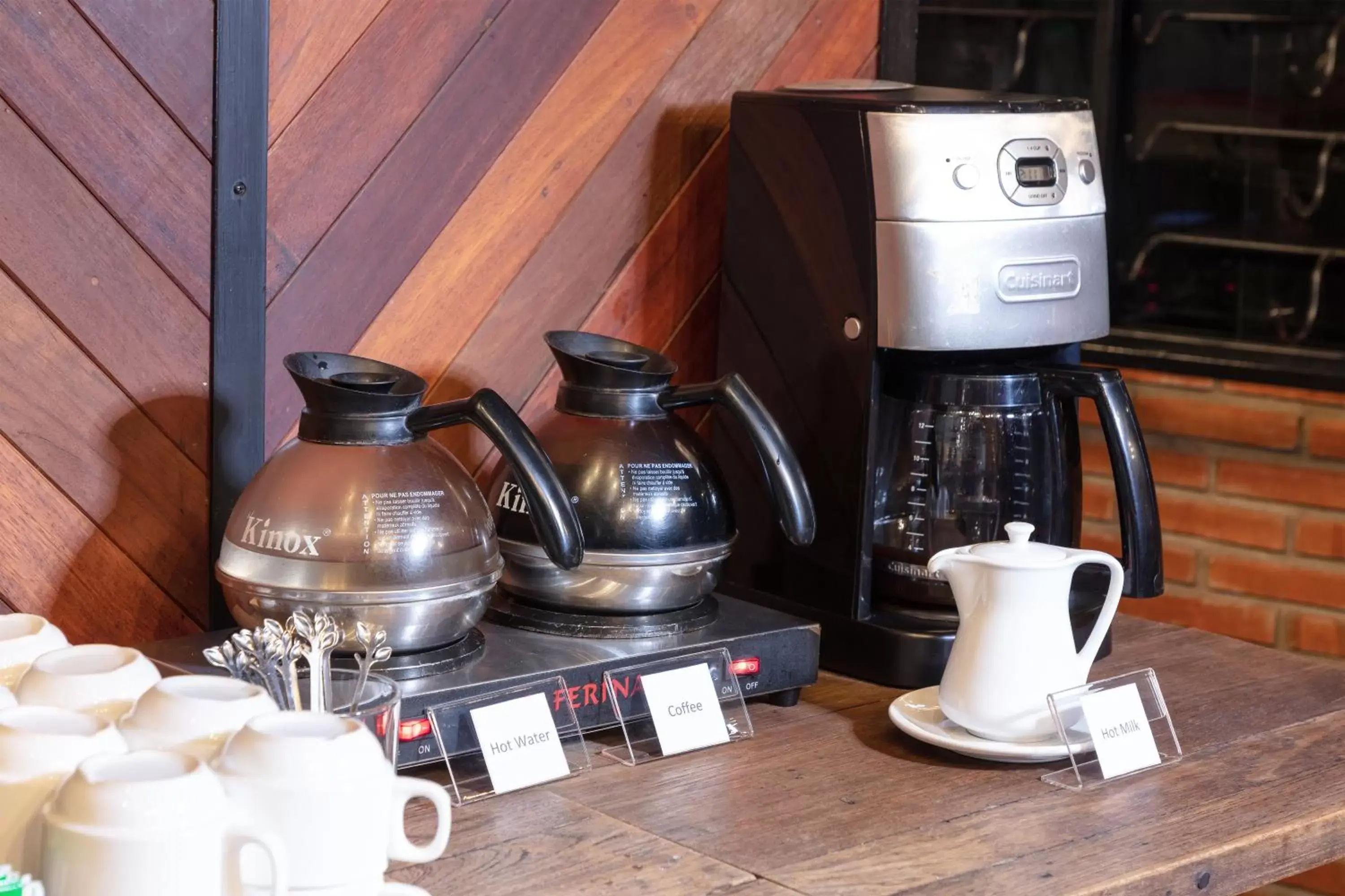 Breakfast, Coffee/Tea Facilities in Adelphi Forty-Nine