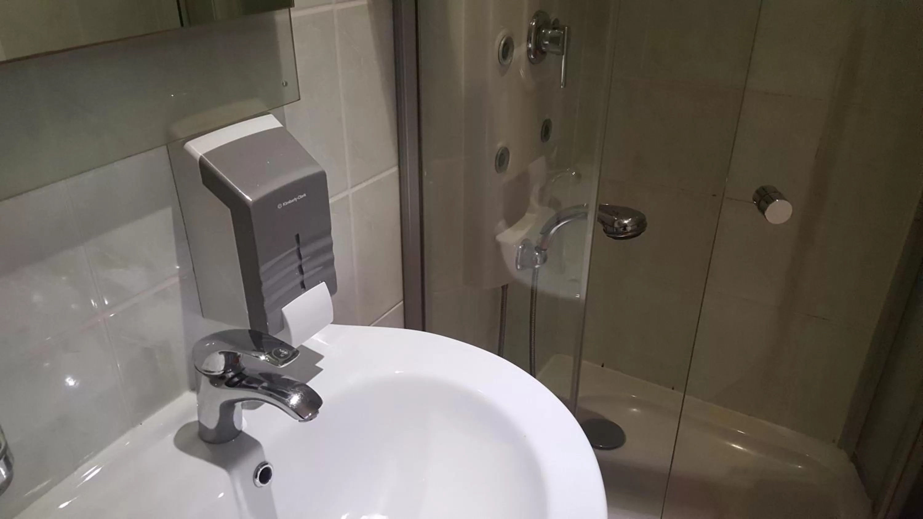 Bathroom in Sunset Hotel