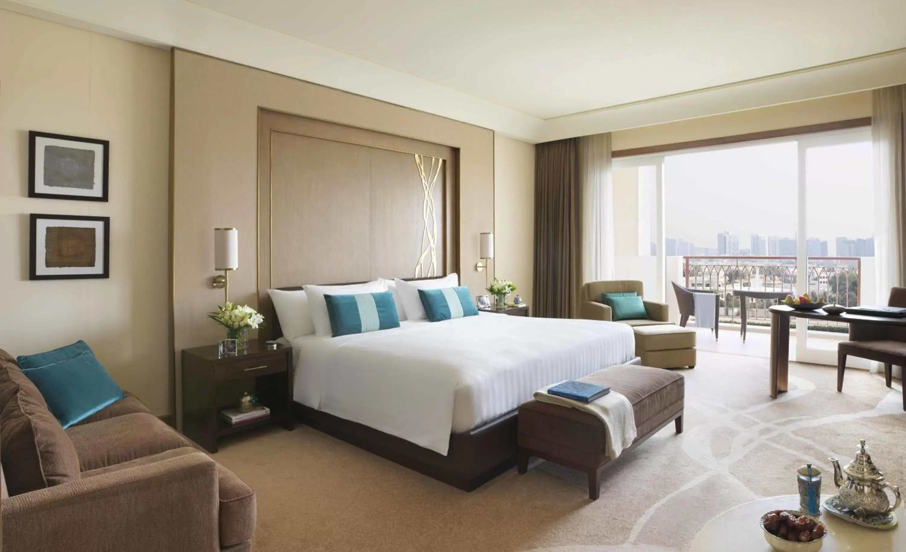 Deluxe Balcony Room in Anantara Eastern Mangroves Abu Dhabi