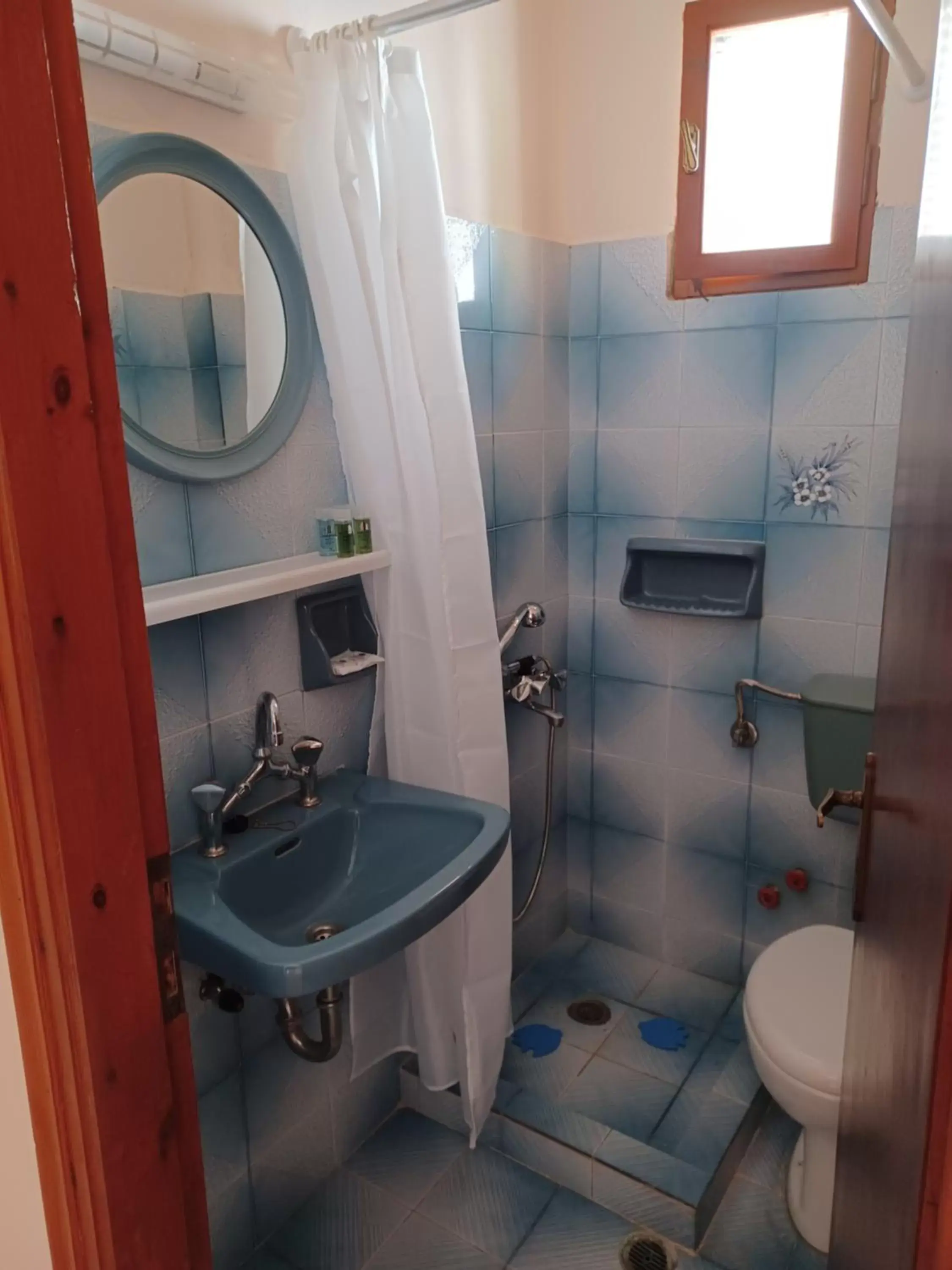 Bathroom in Φiloxenia Apartments