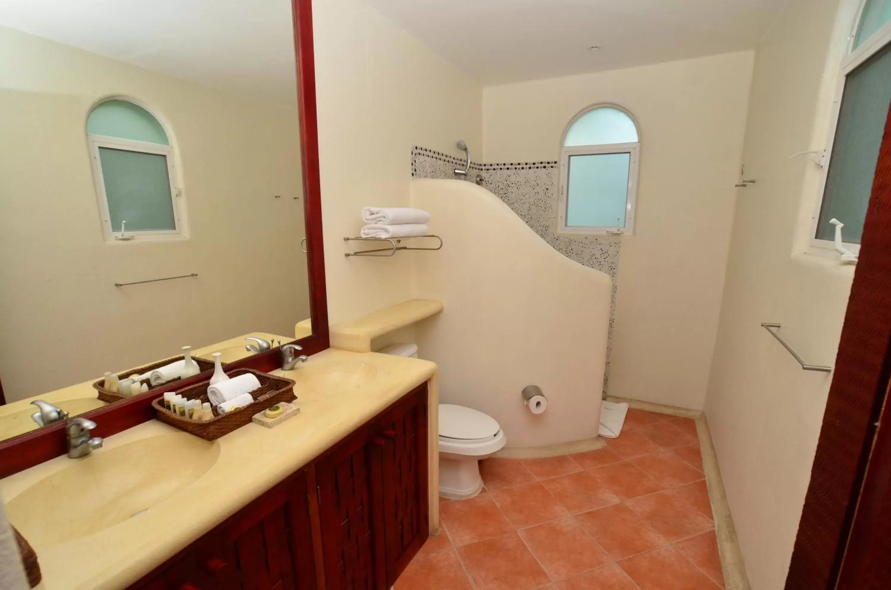 Bathroom in Pacifica Resort Ixtapa