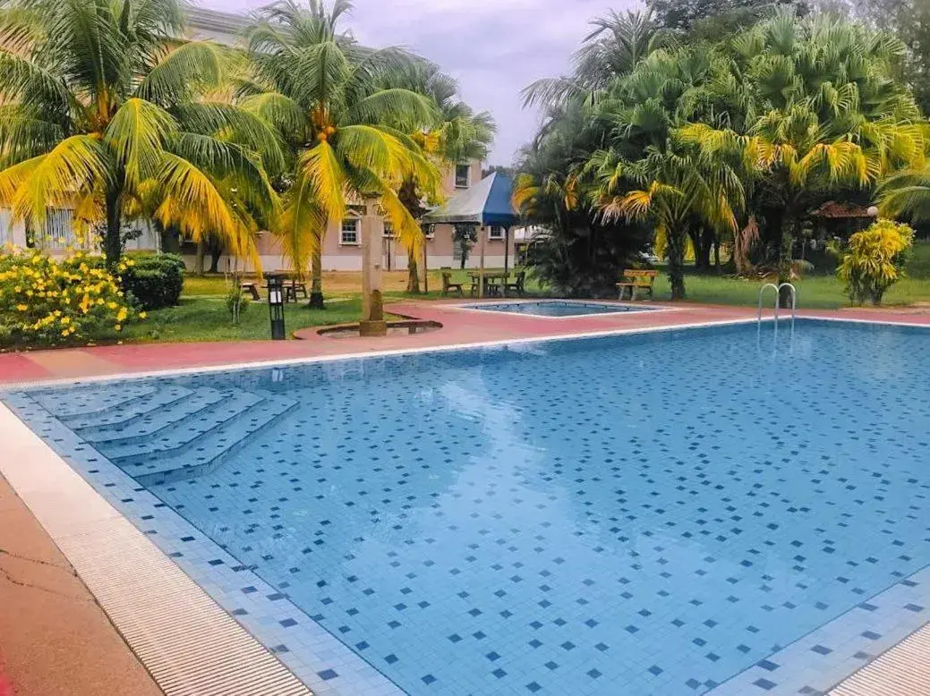 Swimming Pool in Hotel Seri Malaysia Kulim