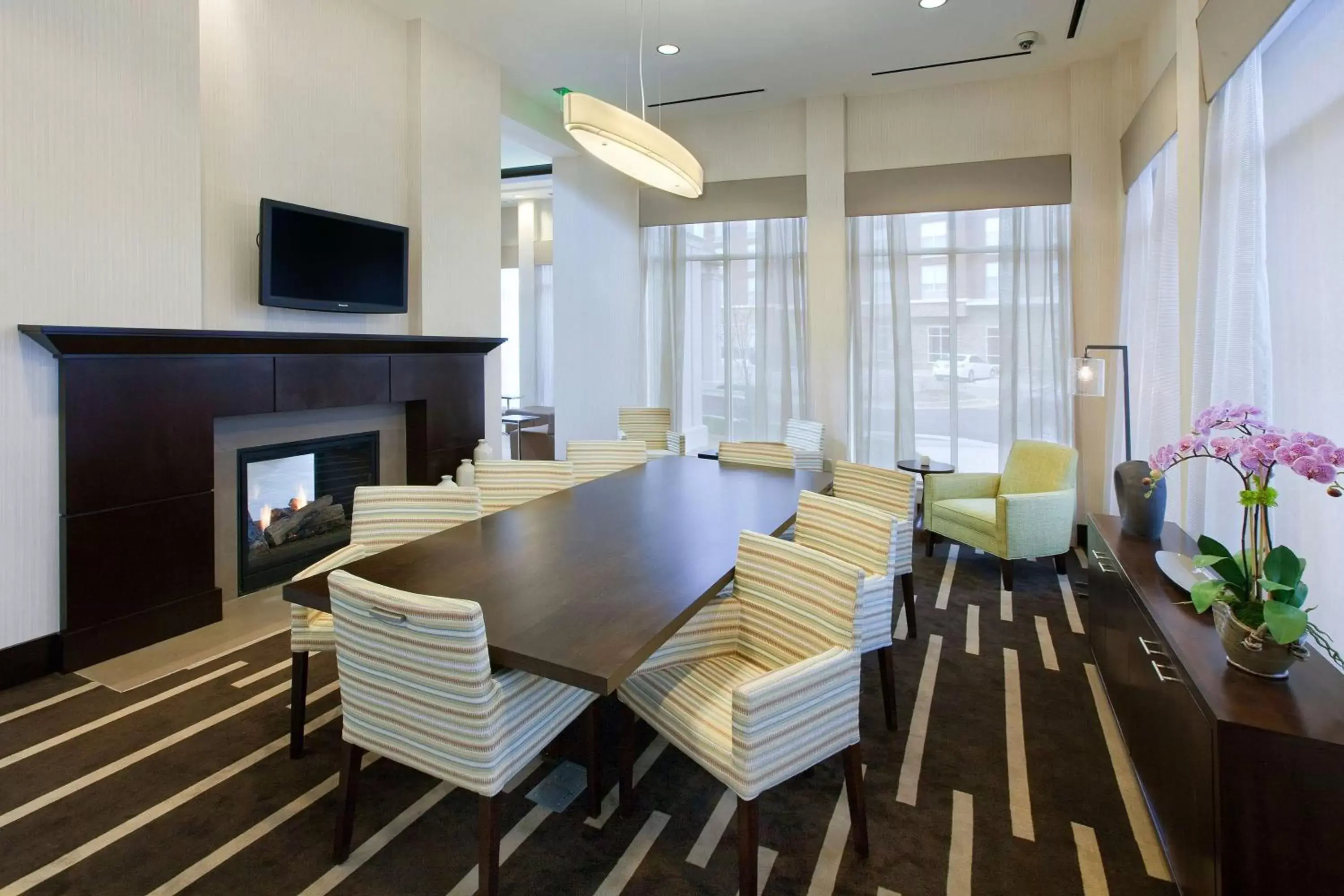 Lobby or reception in Hilton Garden Inn Raleigh Cary