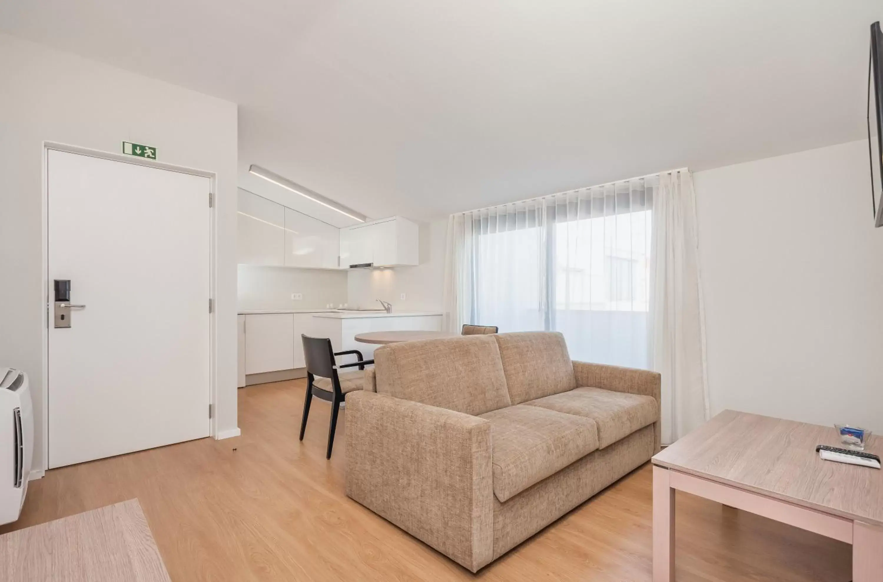 One-Bedroom Apartment in Essence Inn Marianos Hotel One-Bedroom Apartment in Essence Inn Marianos Hotel