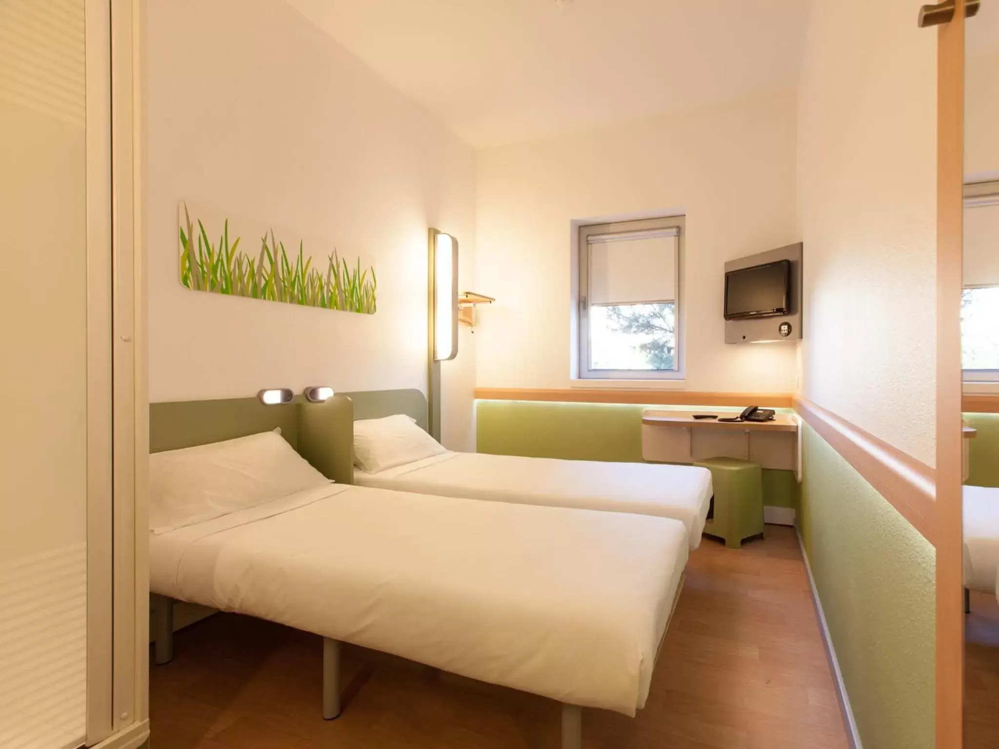 Bed in Hotel ibis Budget Porto Gaia