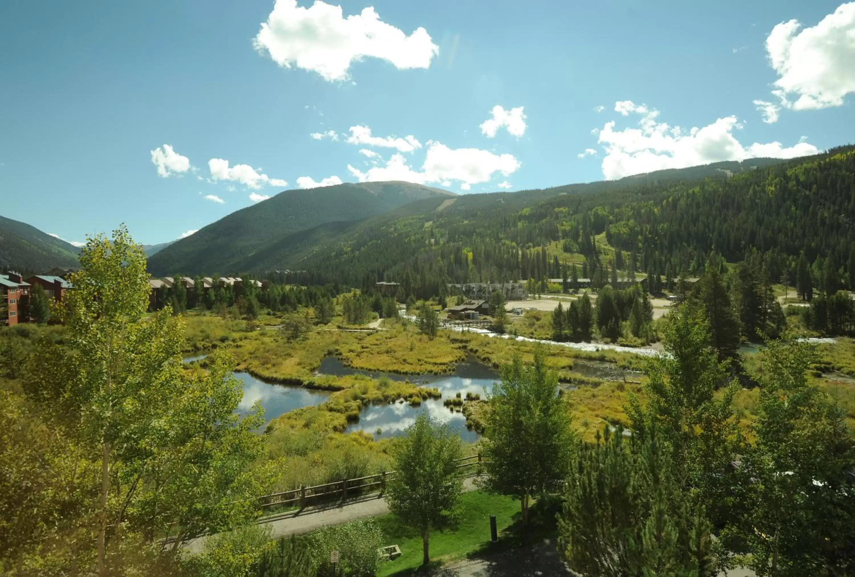 Mountain view in Hyatt Place Keystone - Dillon Mountain view in Hyatt Place Keystone - Dillon
