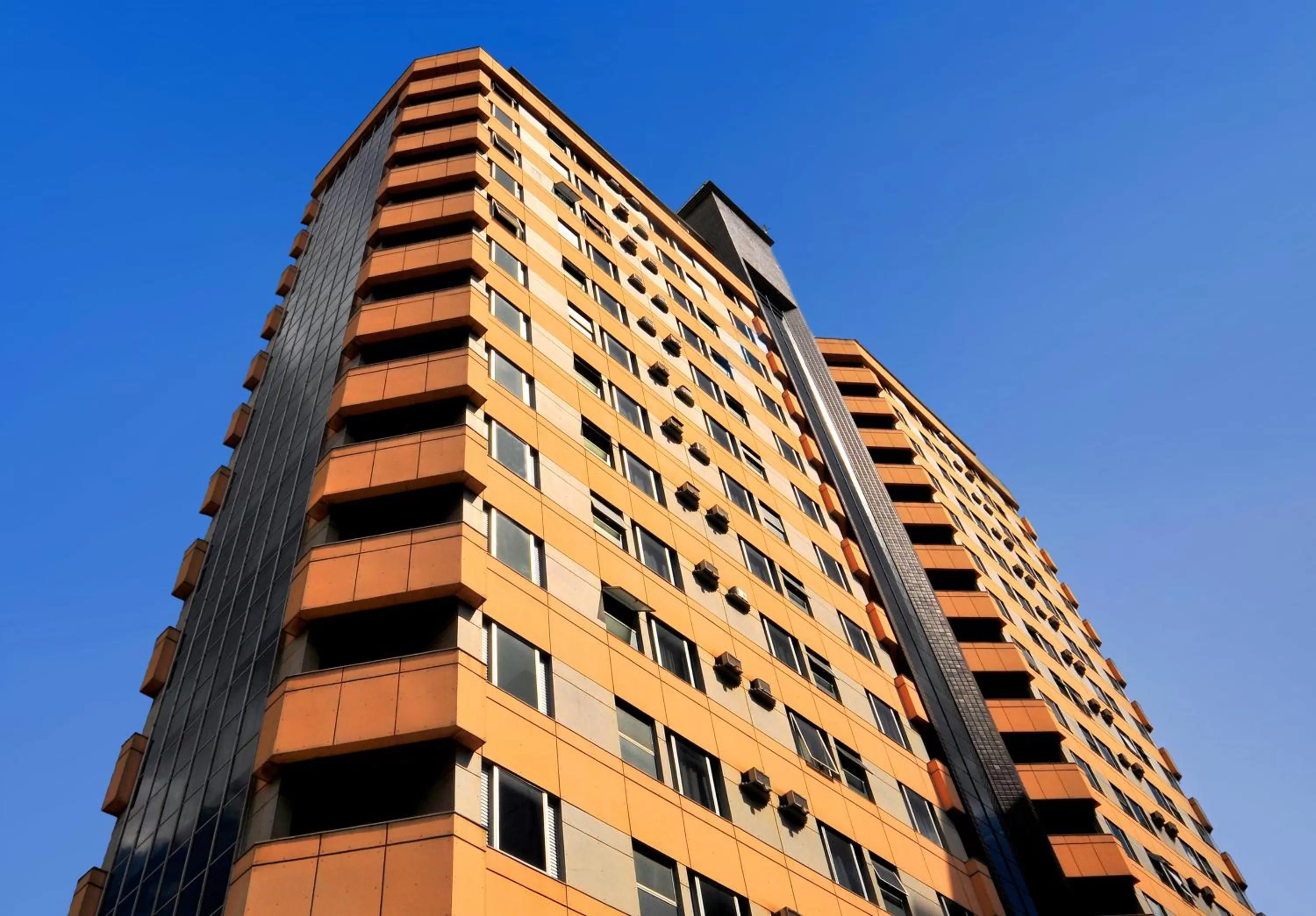 Property building in Max Savassi Apart Service