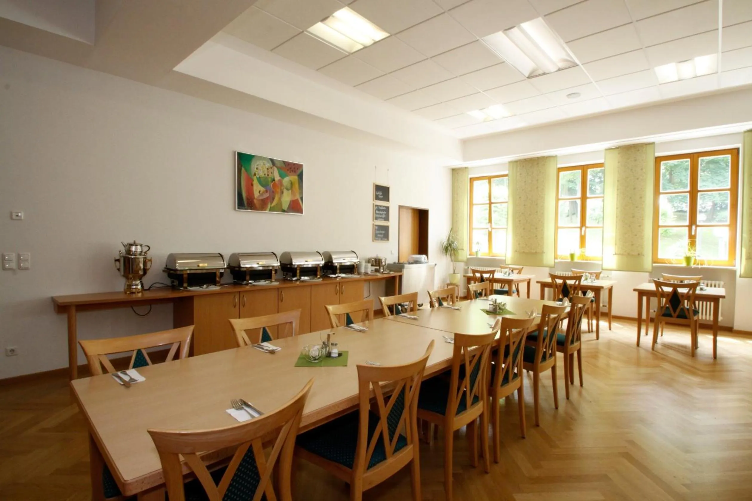 Restaurant/places to eat in Kloster St. Josef