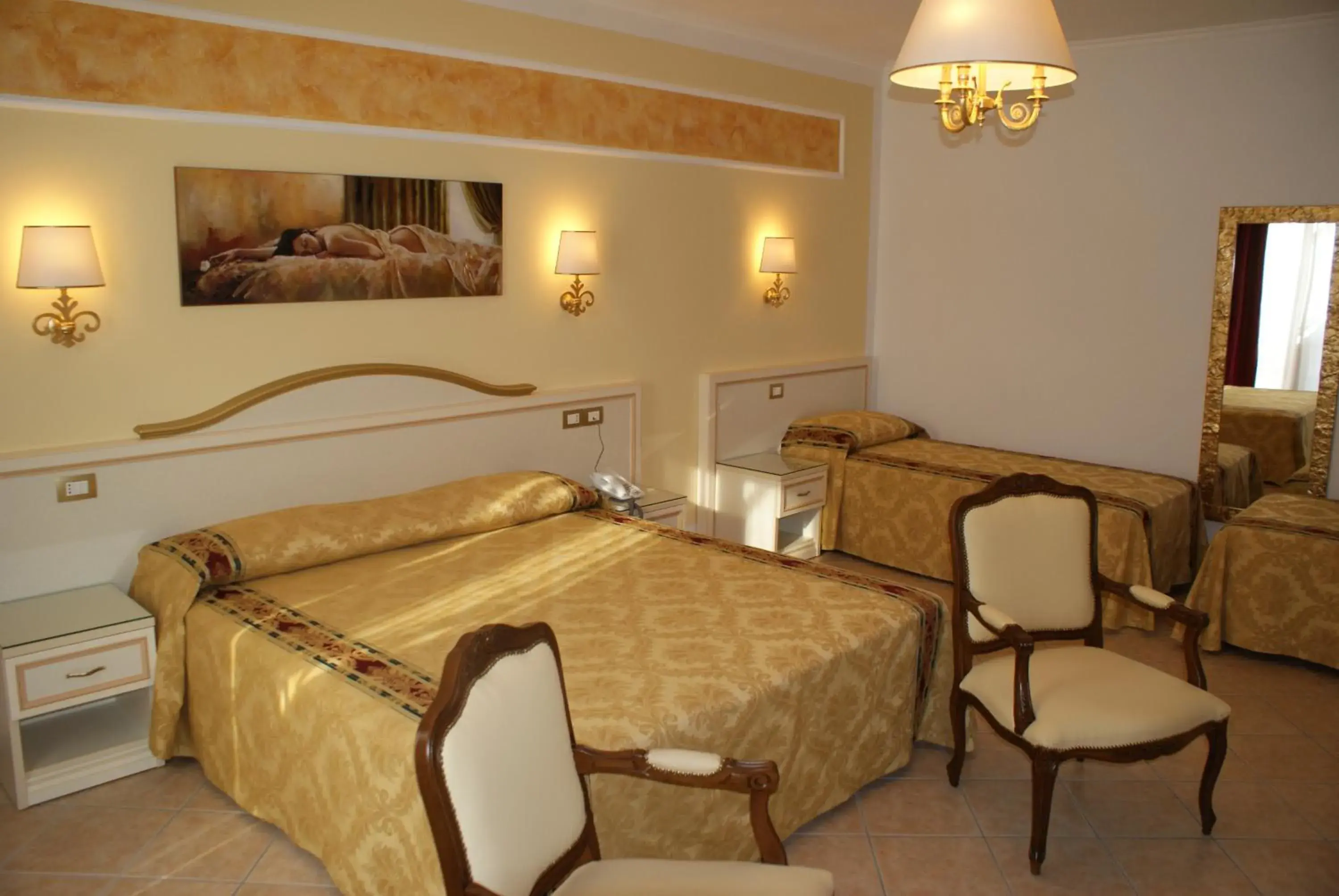 Suite with Terrace (4 Adults) in Hotel Ristorante Borgo La Tana