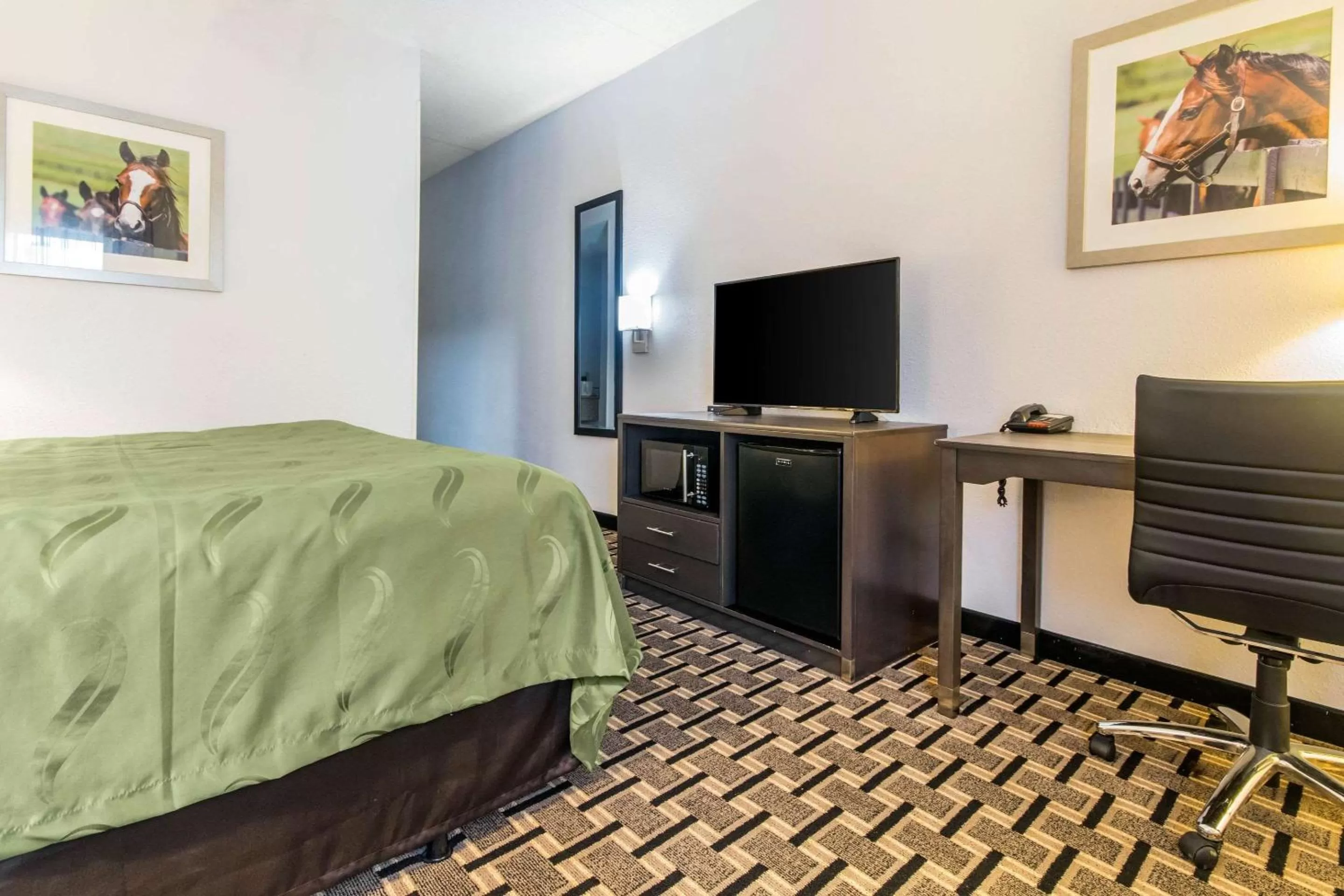 Photo of the whole room in Quality Inn Lexington East Hamburg Area