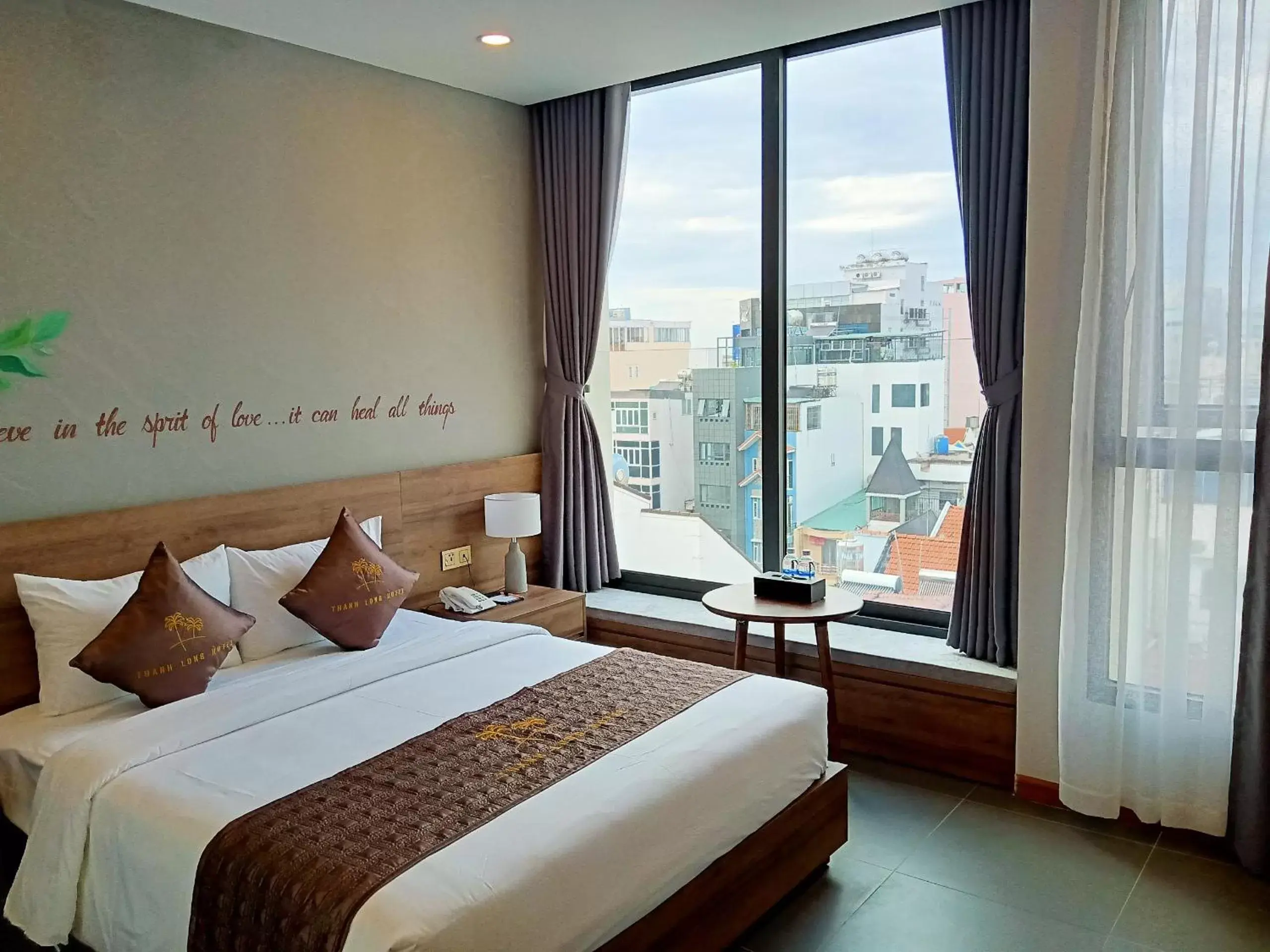 View (from property/room), Bed in Thanh Long Hotel - Tra Khuc