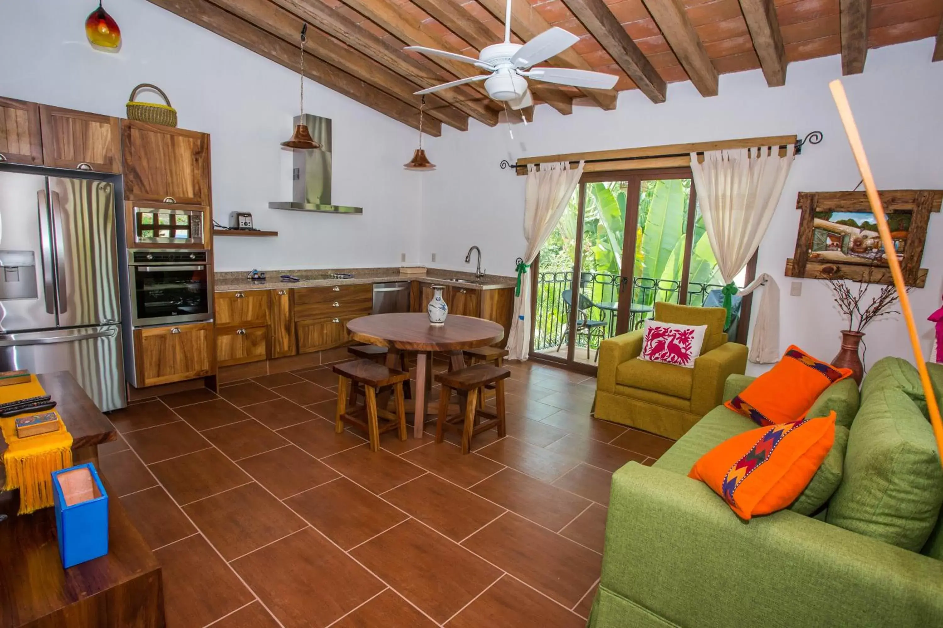 Living room, Lounge/Bar in Refugio del Mar Luxury Hotel Boutique