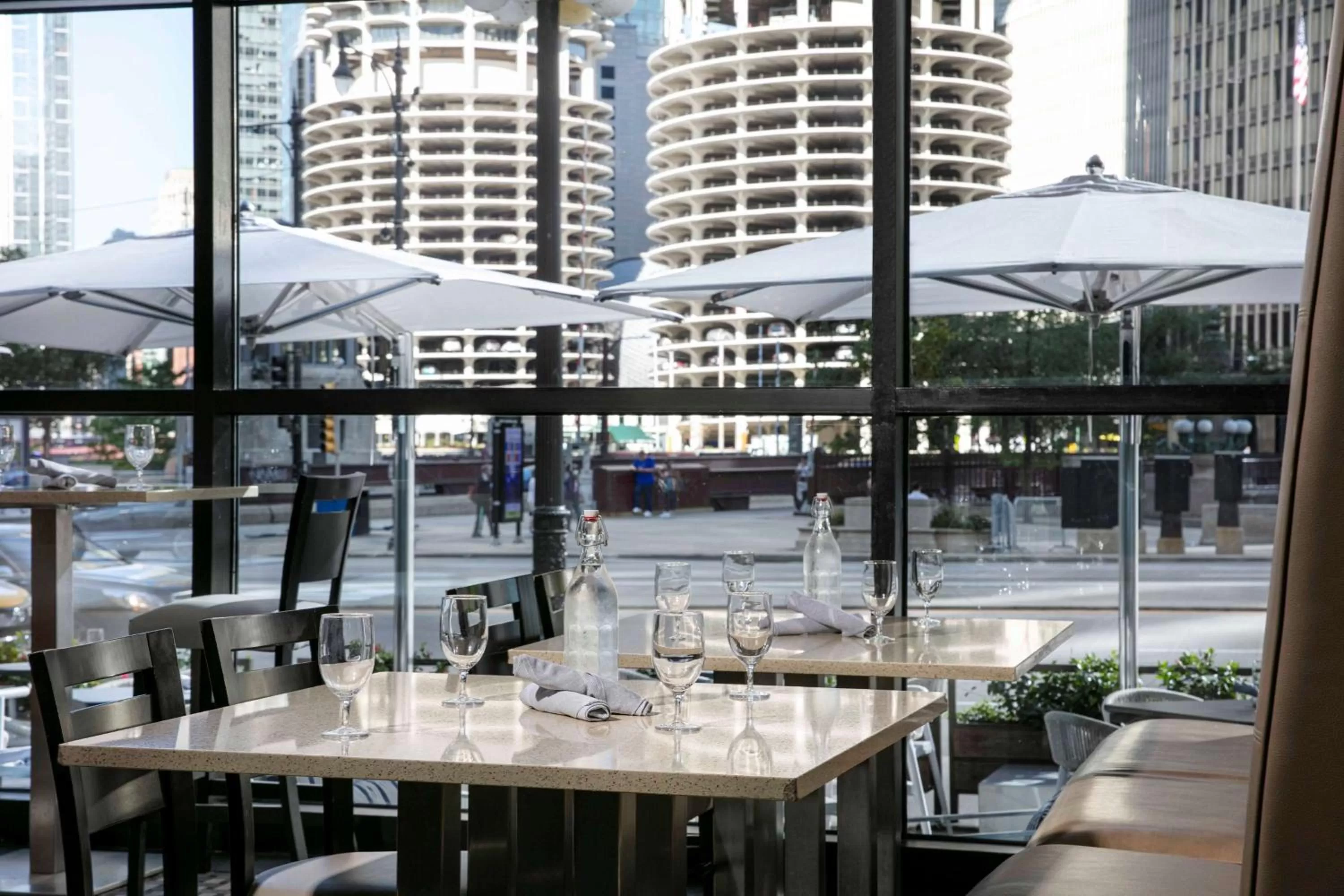 Restaurant/places to eat in The Royal Sonesta Chicago Downtown