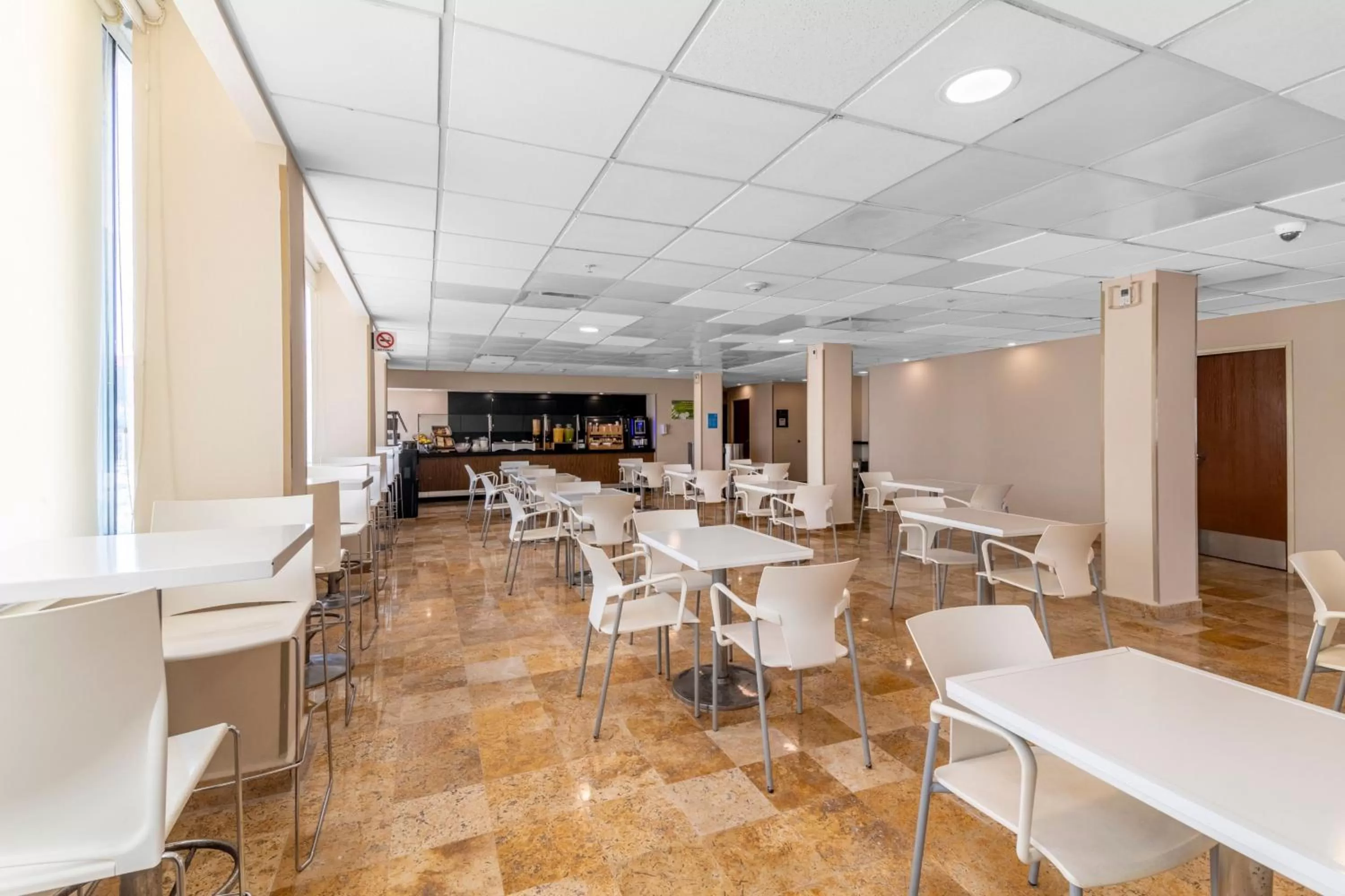 Breakfast in City Express by Marriott Cancun