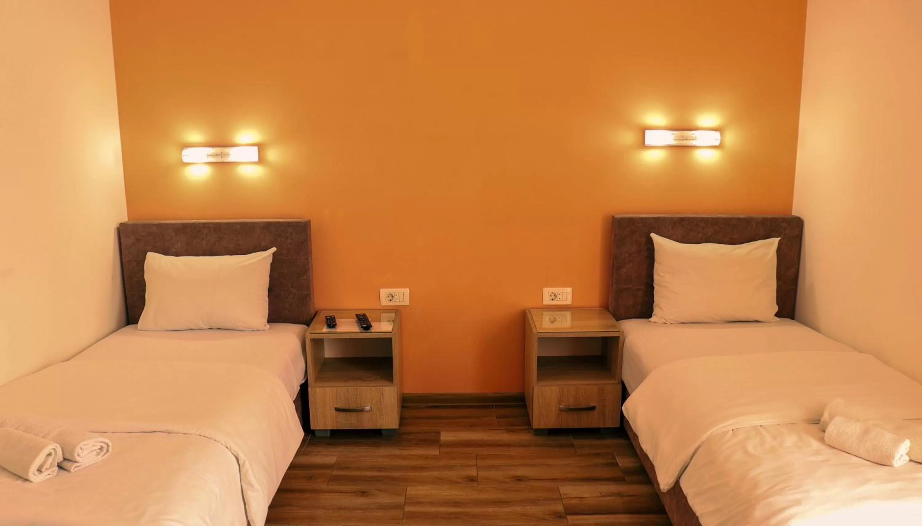 Bed in Restoran & Motel Manjež