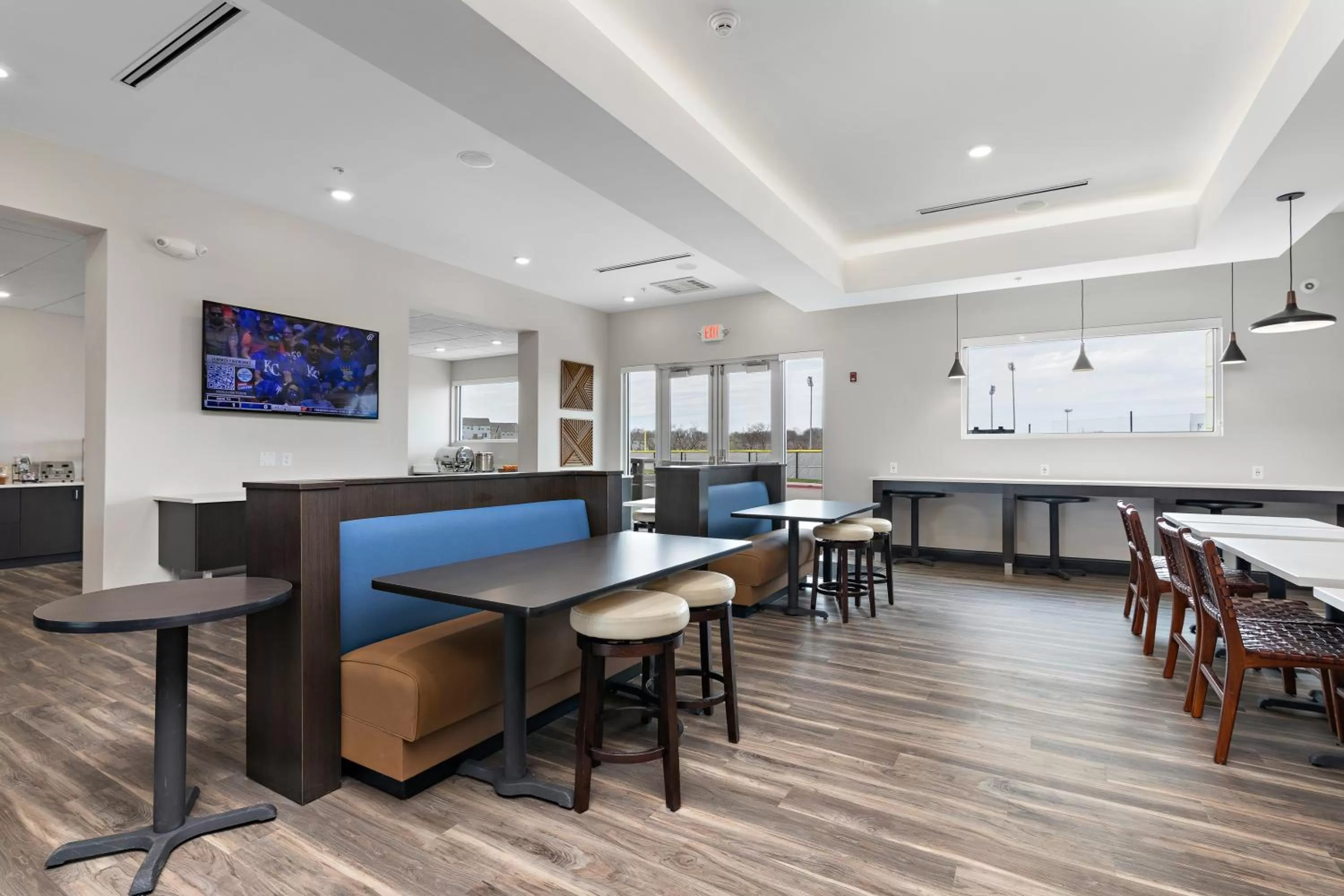 Restaurant/places to eat in Holiday Inn Express Kansas City North Parkville by IHG