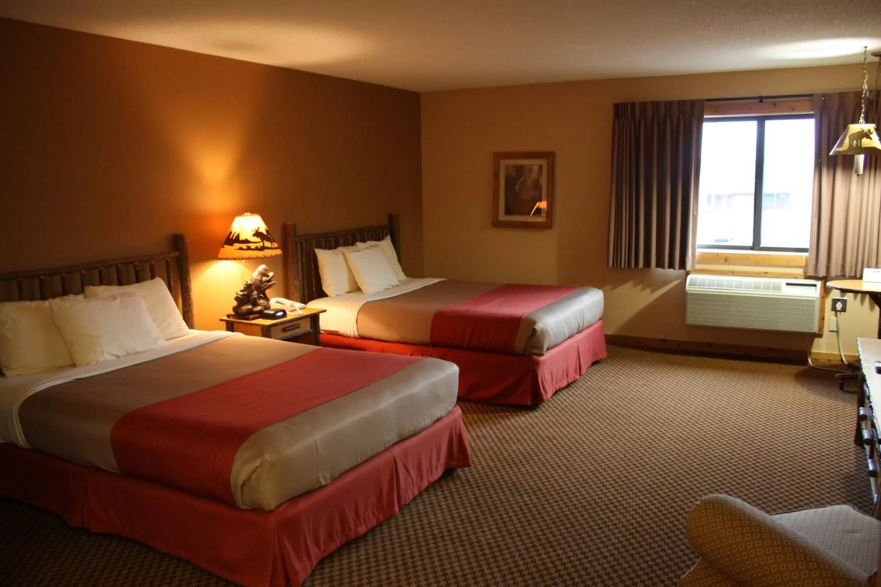 Bed in The Lodge at Crooked Lake