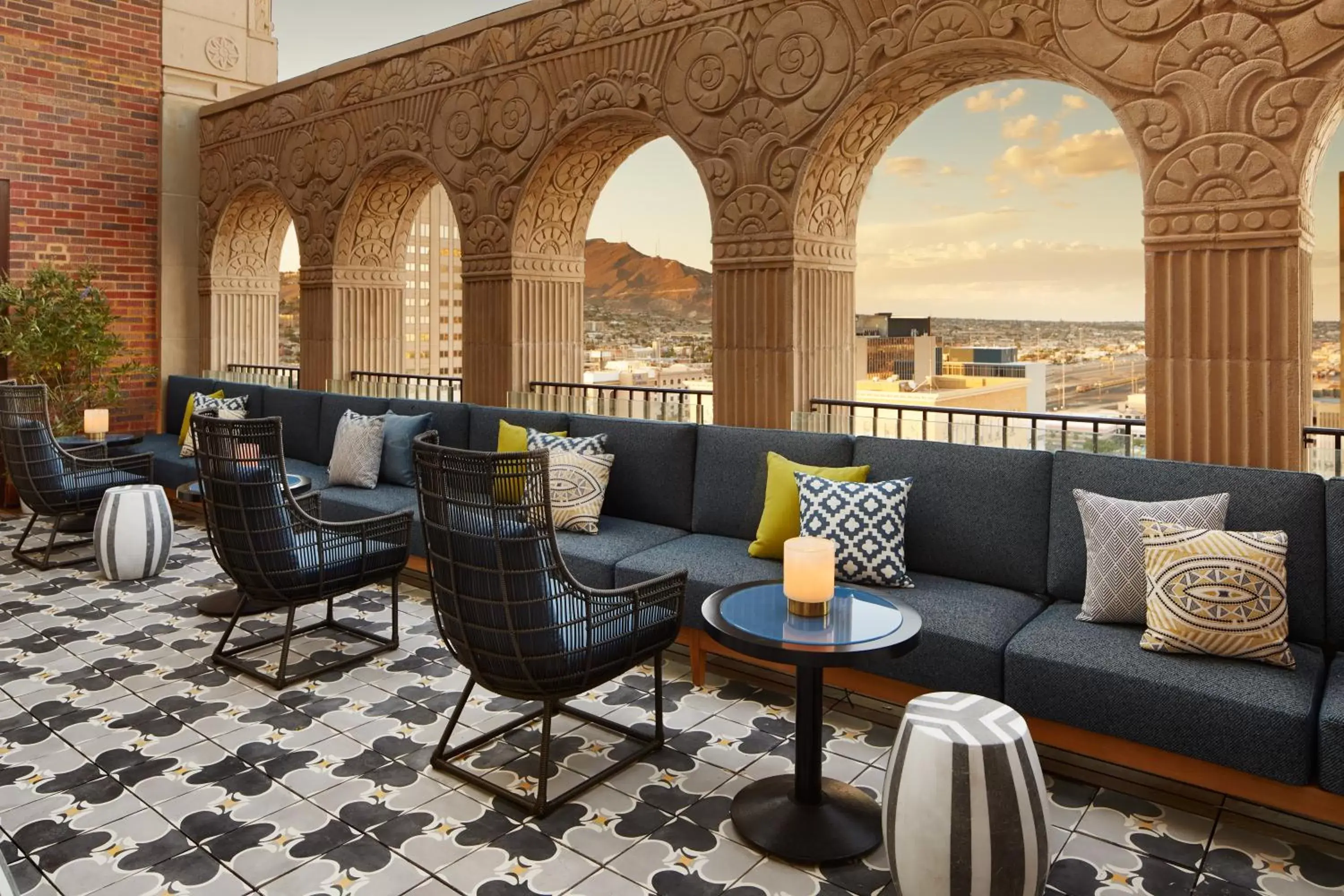 Lounge or bar, Seating Area in The Plaza Hotel Pioneer Park