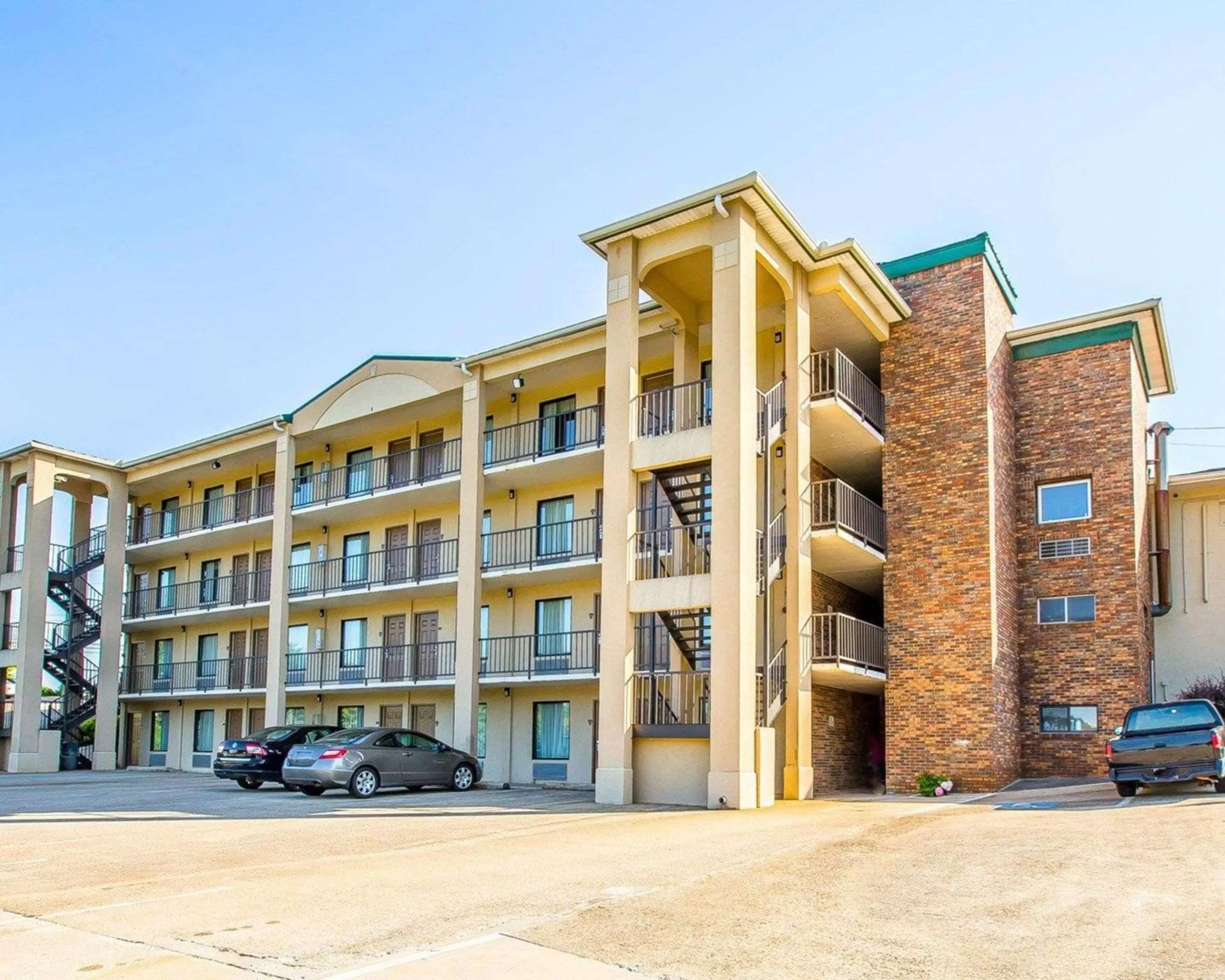 Property building in Quality Inn Dahlonega Near University