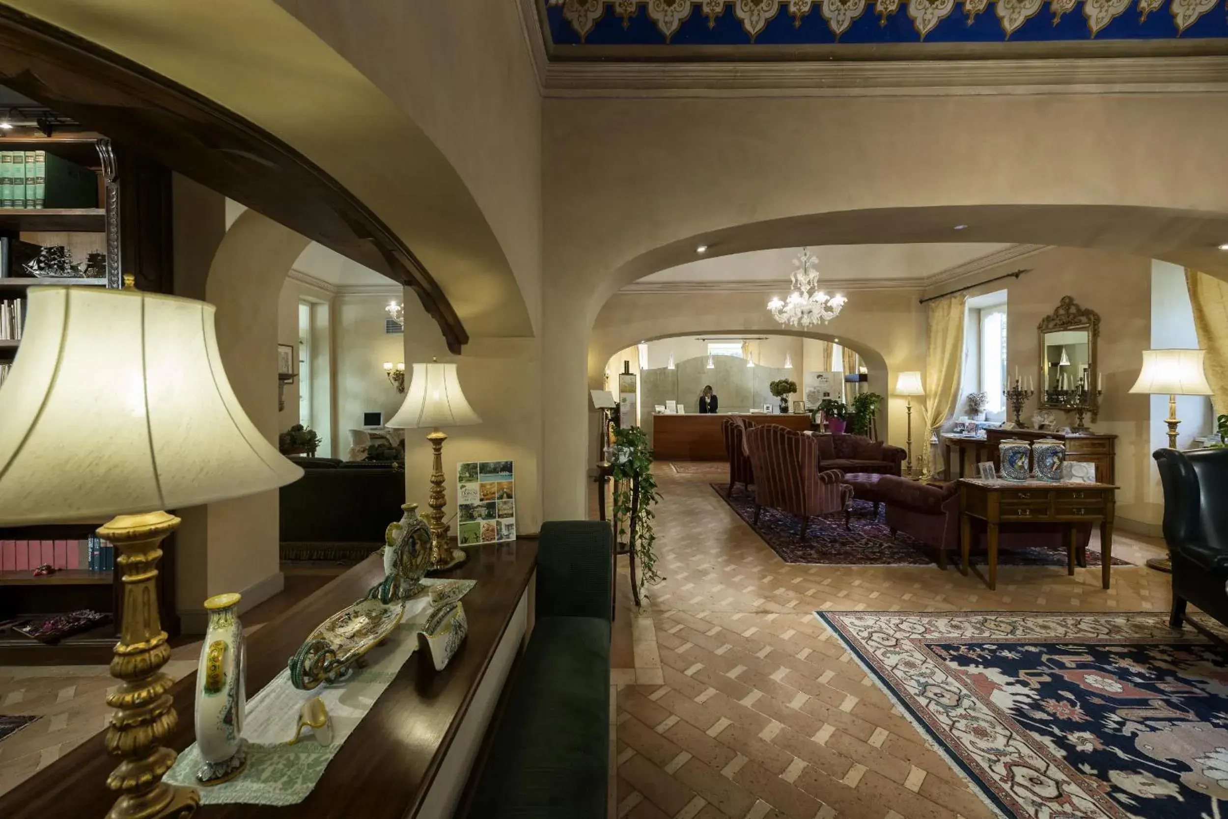 Lobby or reception, Restaurant/Places to Eat in Posta Donini-Historic Hotel