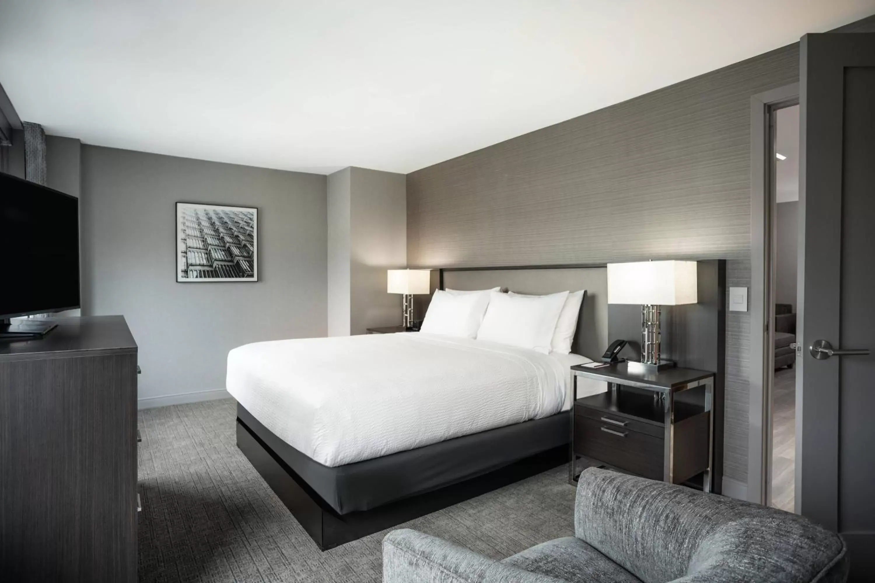 Bedroom, Bed in Residence Inn by Marriott Weehawken