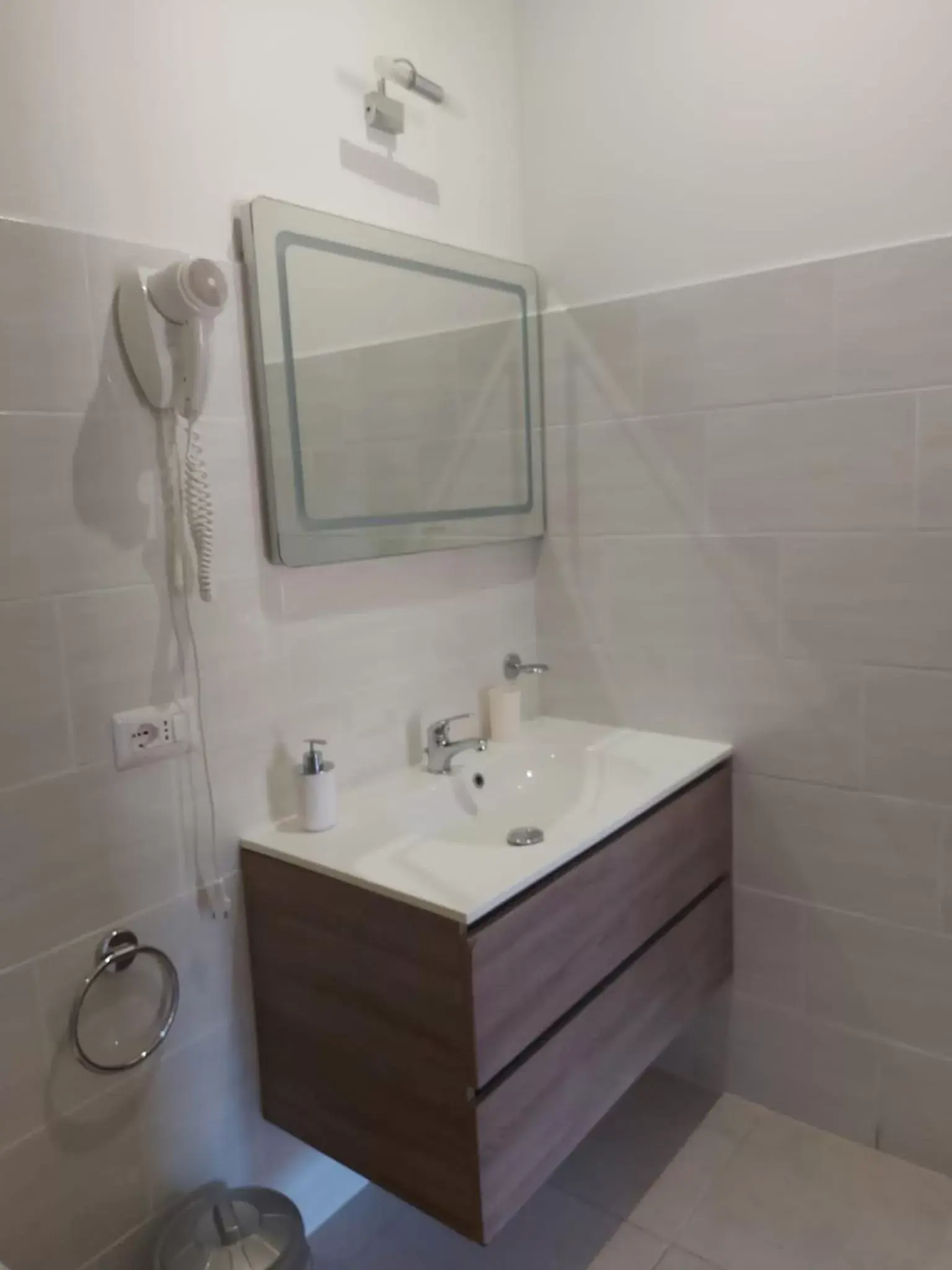 Bathroom in Hotel Salis