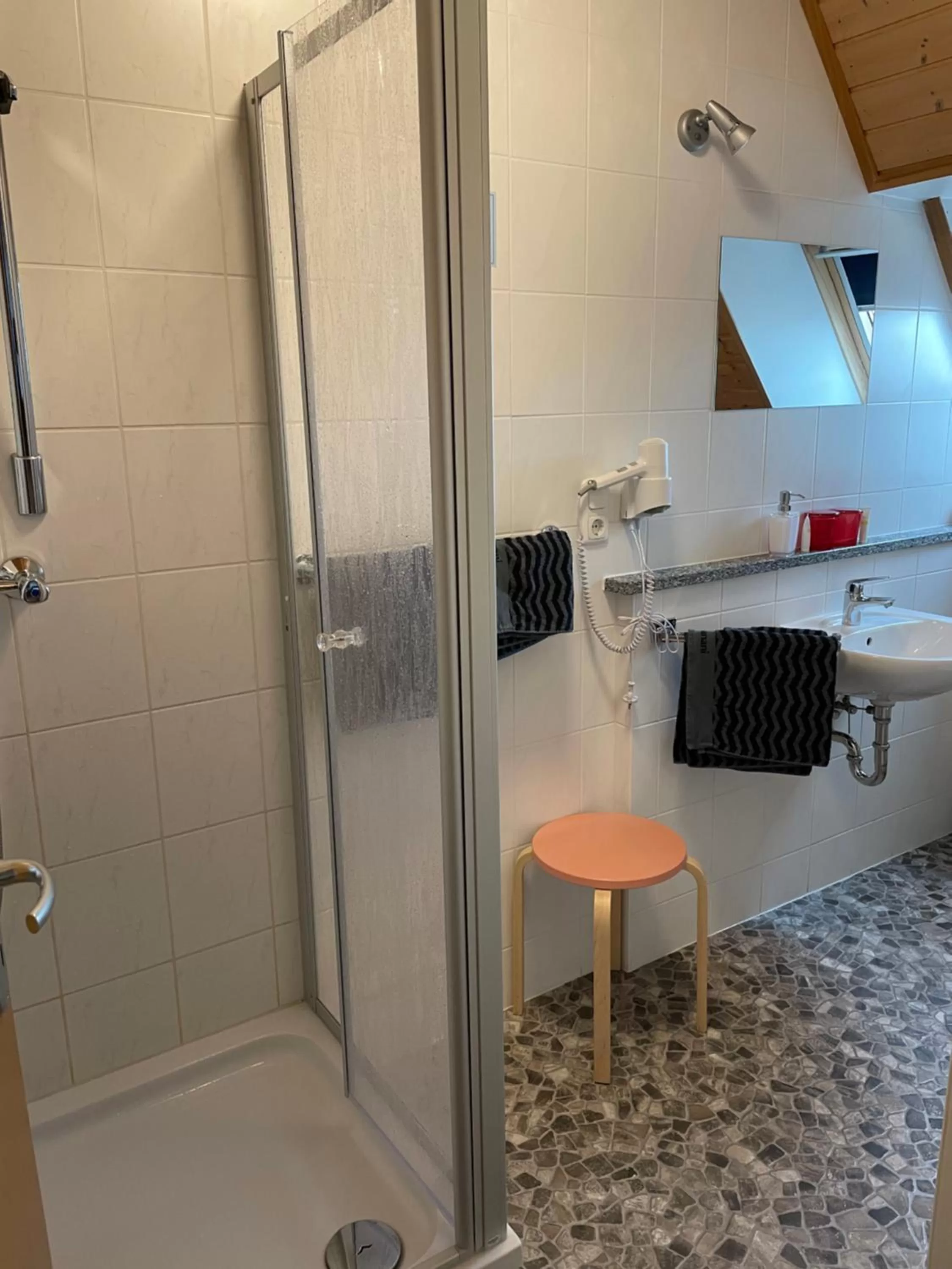 Bathroom in Landhotel Müller im Donautal