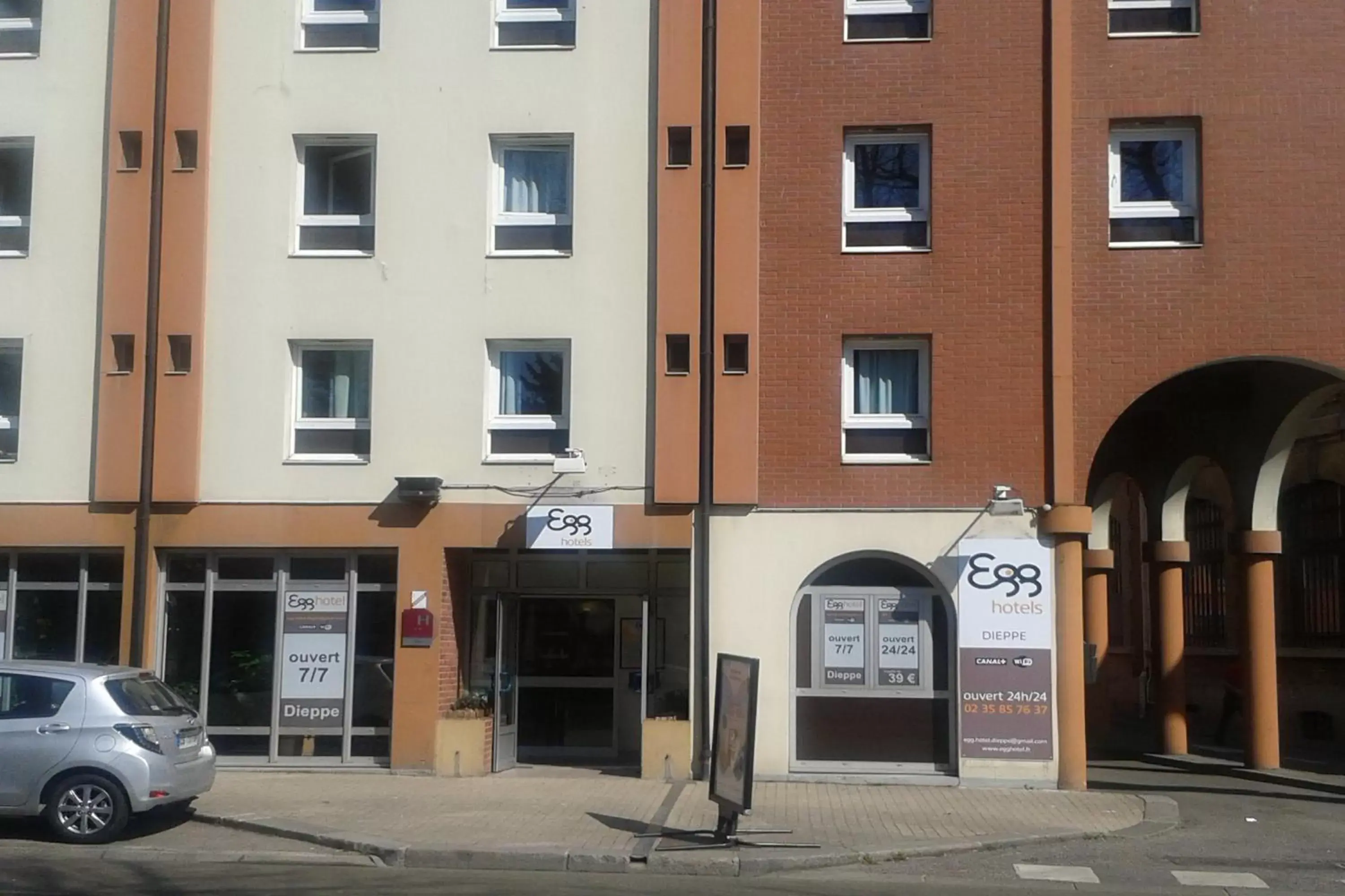 Facade/entrance, Property Building in HOTEL LES GENS DE MER EGG HOTEL Dieppe