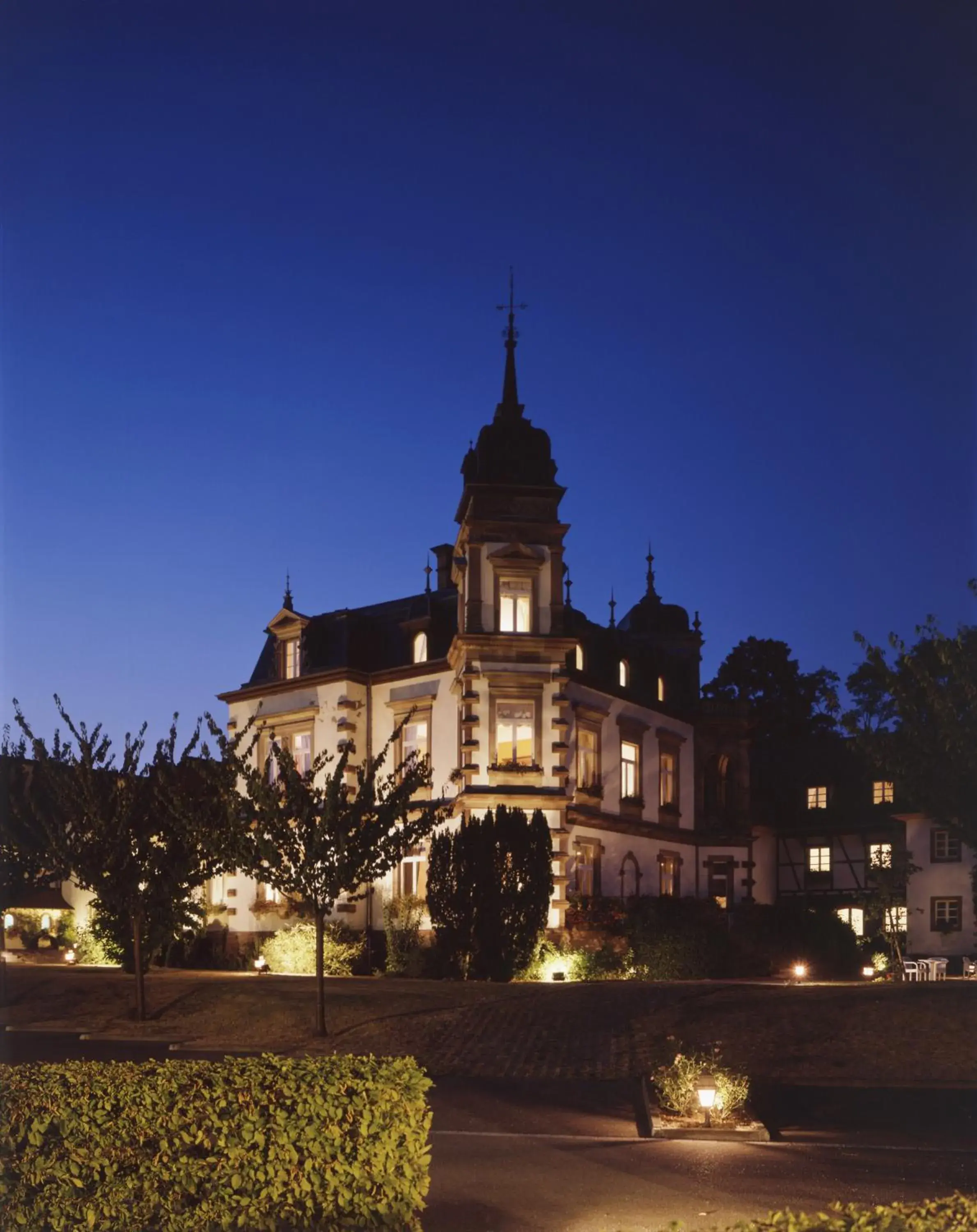 Facade/entrance in Hôtel & Spa Château de l'ile