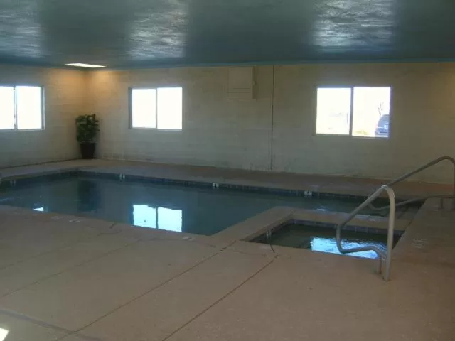 Spa and wellness centre/facilities in Travelodge by Wyndham Holbrook