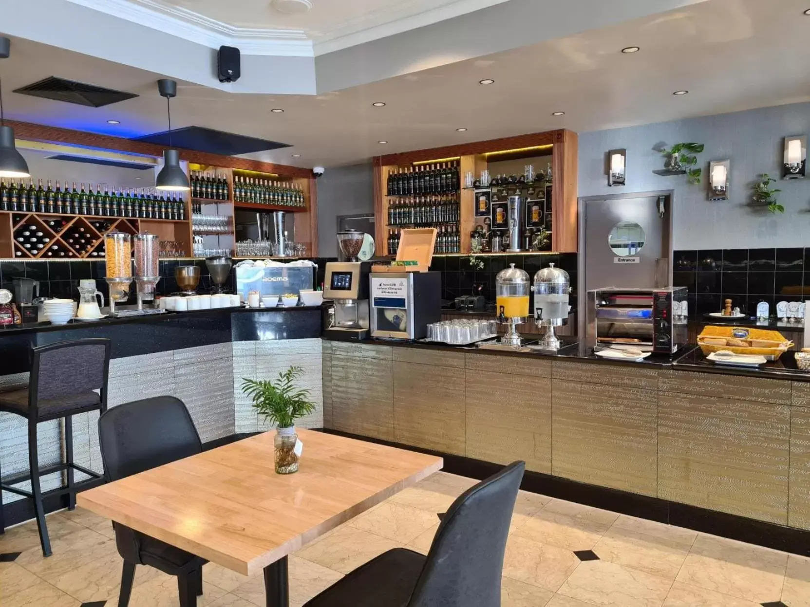 Restaurant/places to eat, Lounge/Bar in Great Southern Hotel Perth