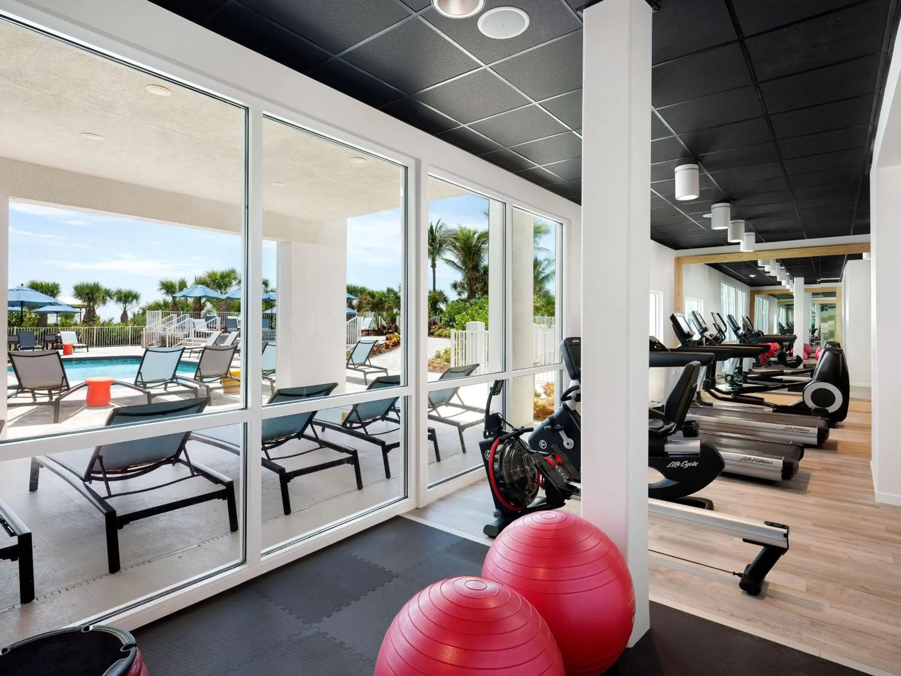 Fitness centre/facilities in Hilton Garden Inn Cocoa Beach-Oceanfront, FL
