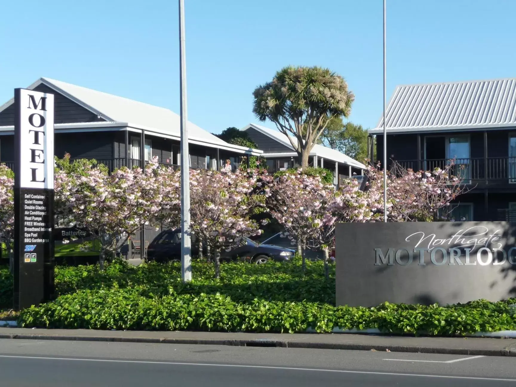 Facade/entrance, Property Building in 16 Northgate Motor Lodge