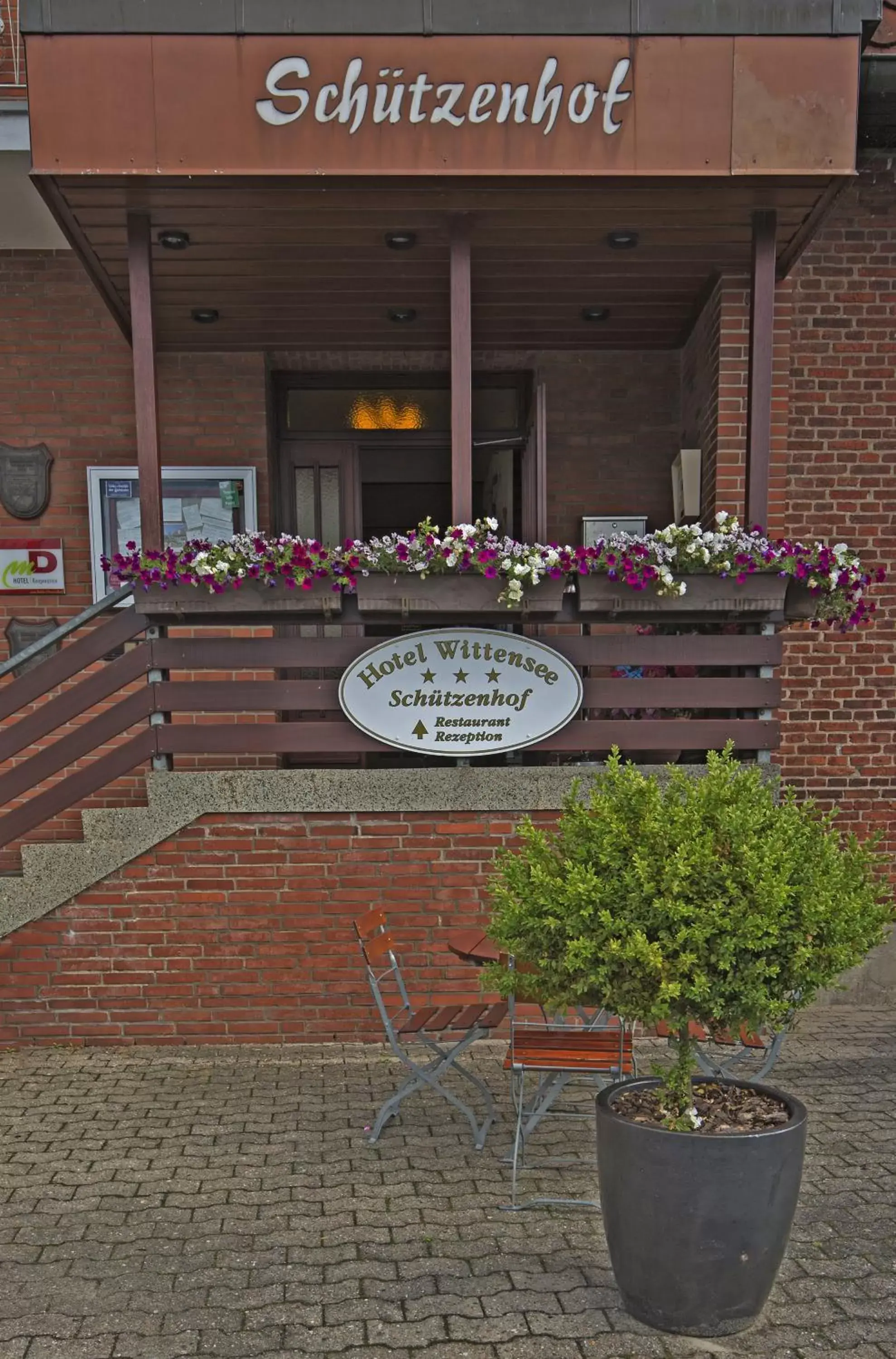 Facade/entrance, Property Logo/Sign in Hotel Wittensee Schützenhof