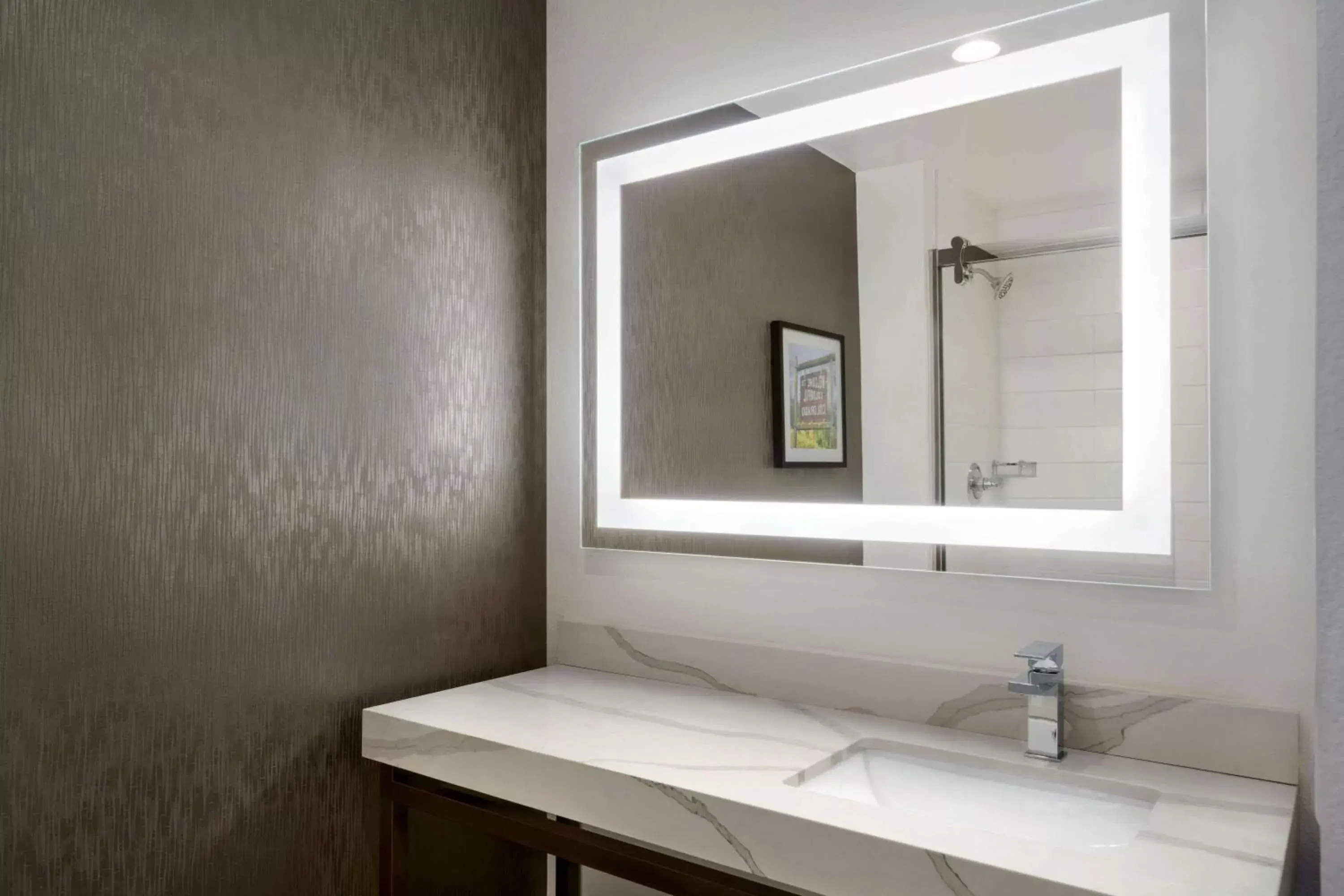 TV and multimedia, Bathroom in La Quinta Inn & Suites by Wyndham Denver Parker