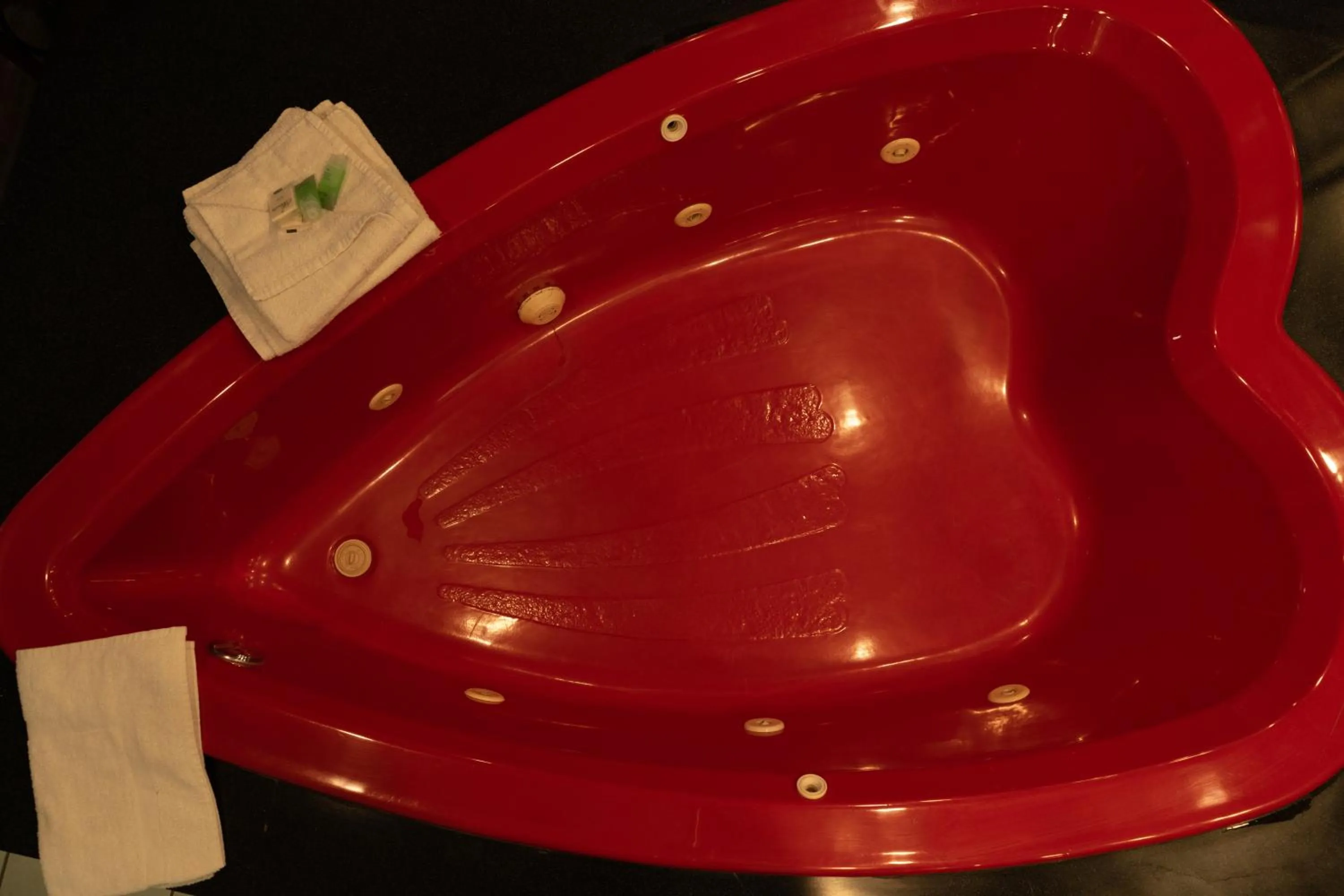 Howard Johnson by Wyndham Niagara Falls