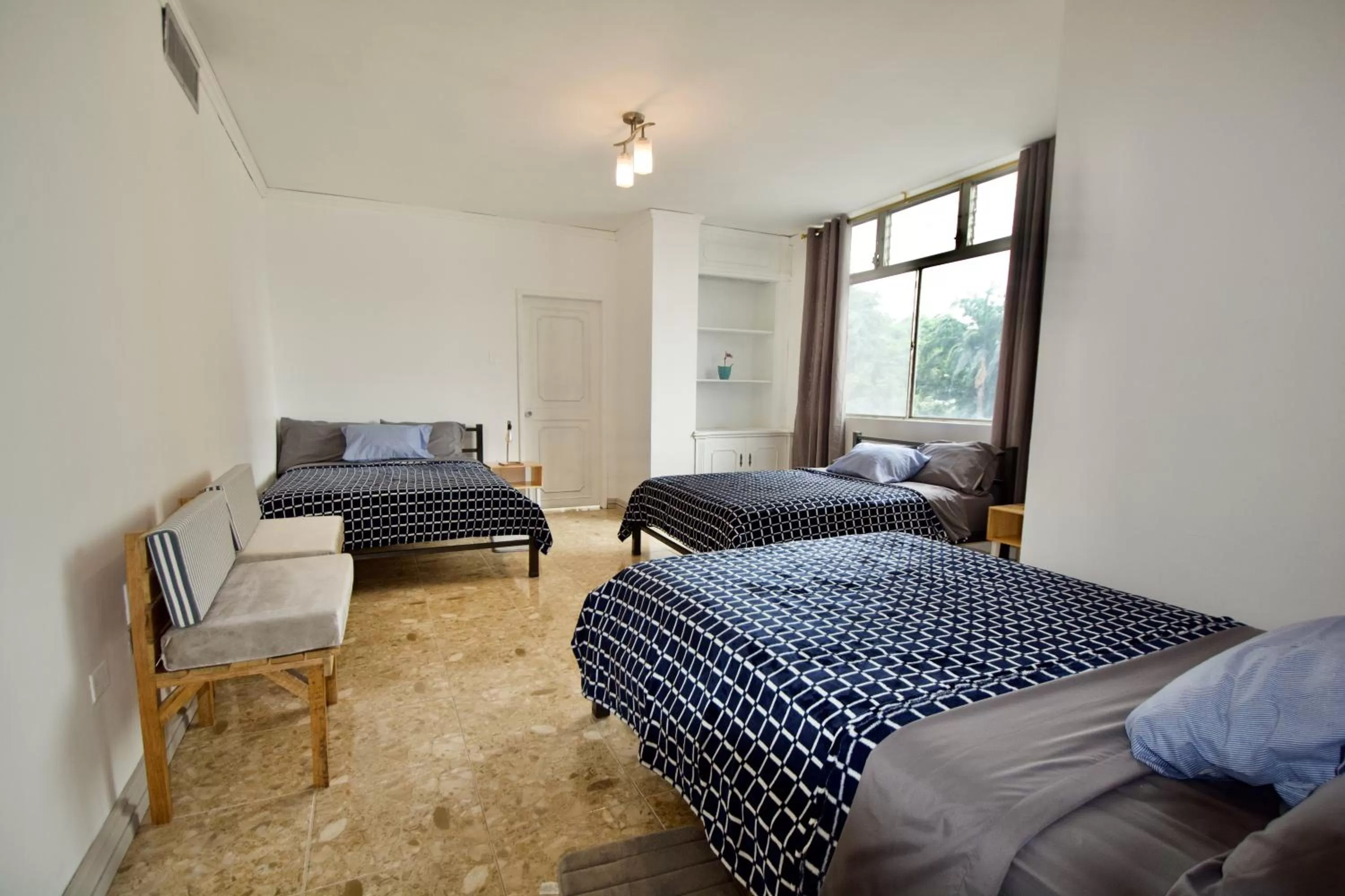 Bed in Pepe's House Guayaquil I Self Check-In MicroHotel