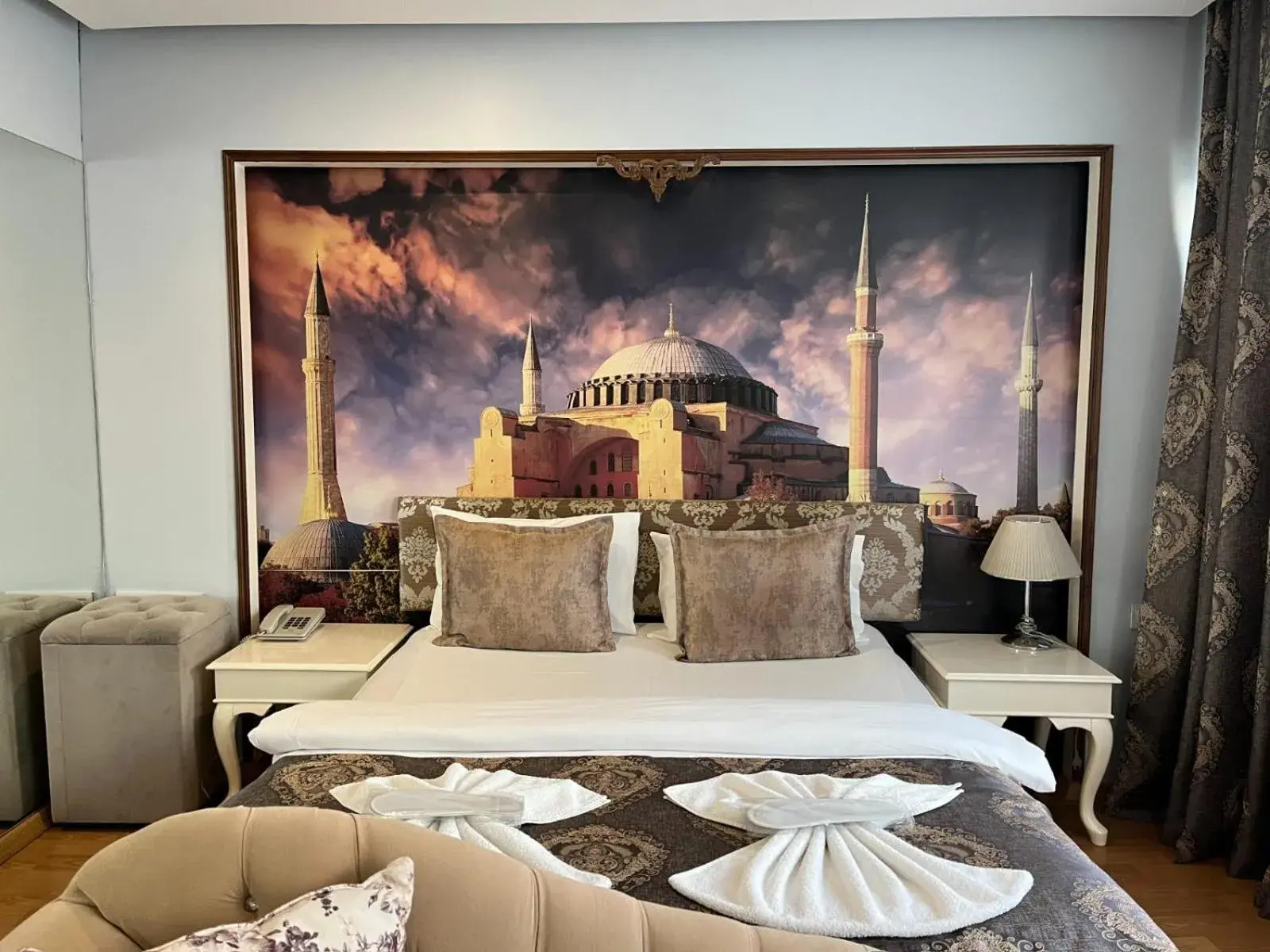 Bed in Elite Marmara Bosphorus Suites Istanbul