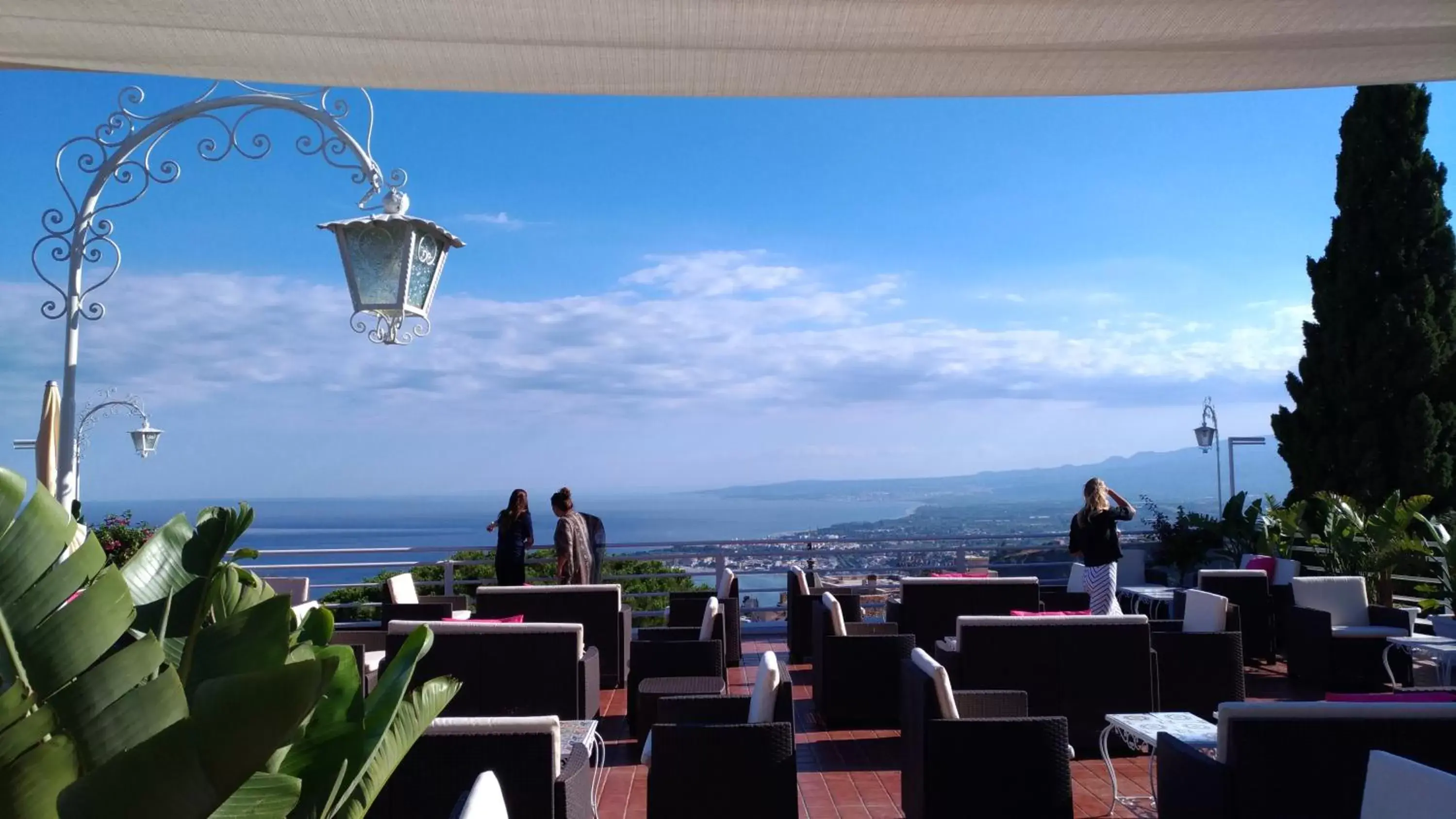 Balcony/Terrace, Restaurant/Places to Eat in Hotel Continental