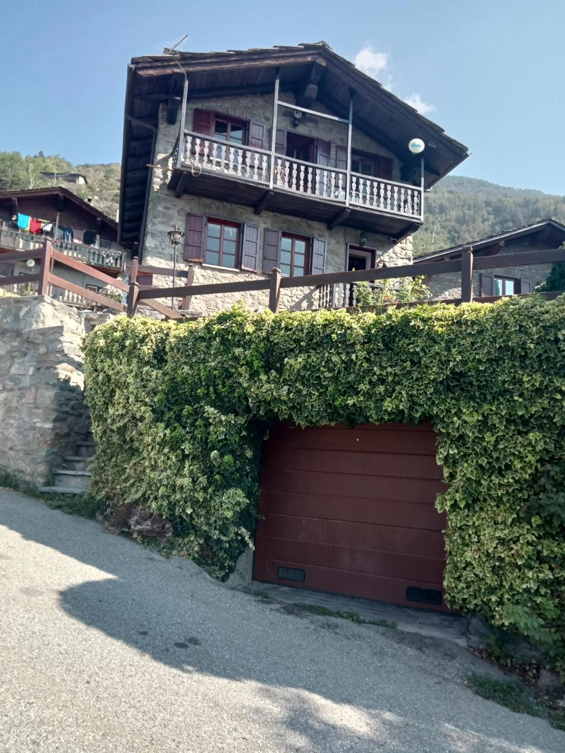 Property Building in Grand Rive