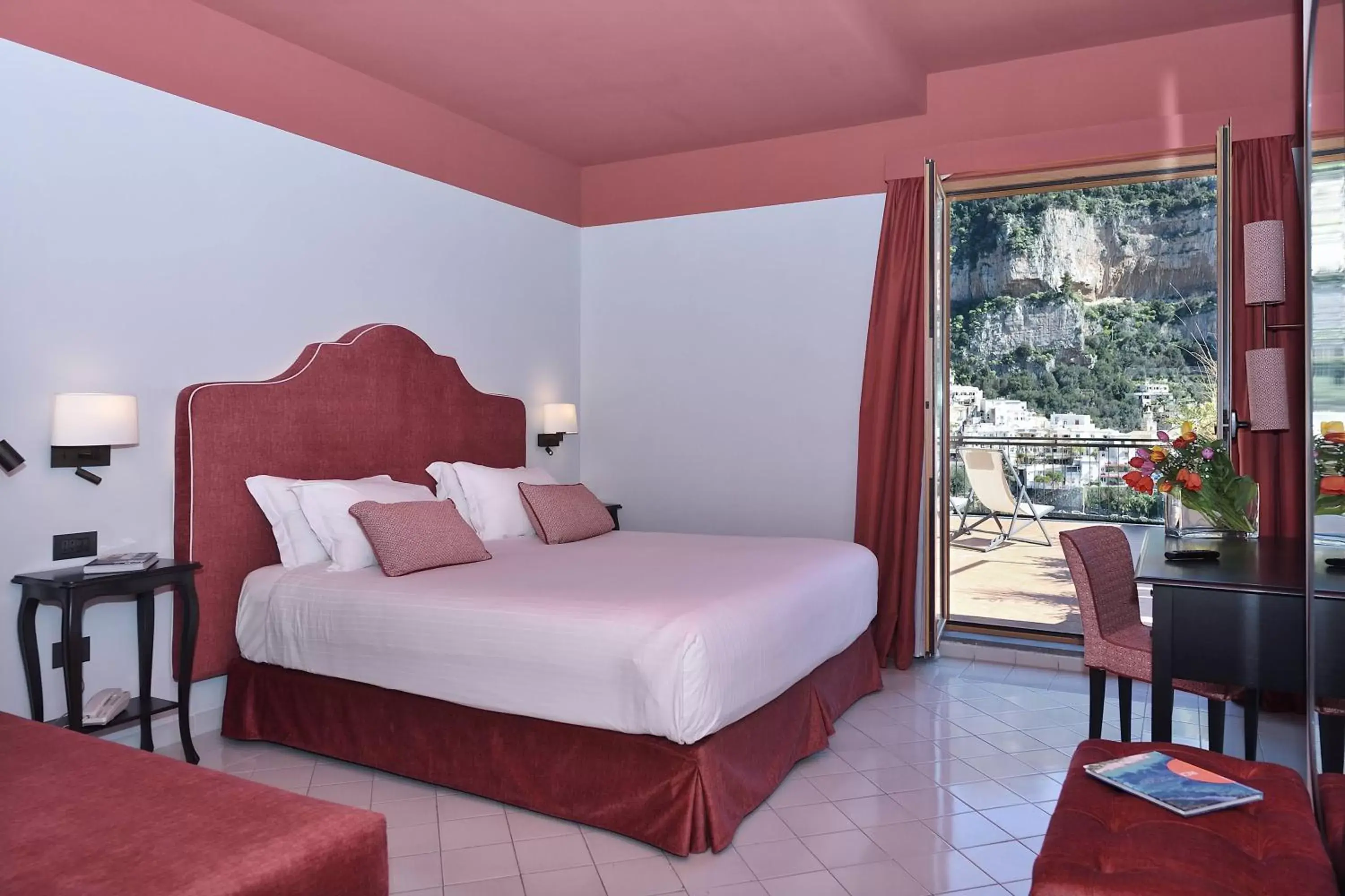 Bed in Hotel Royal Positano