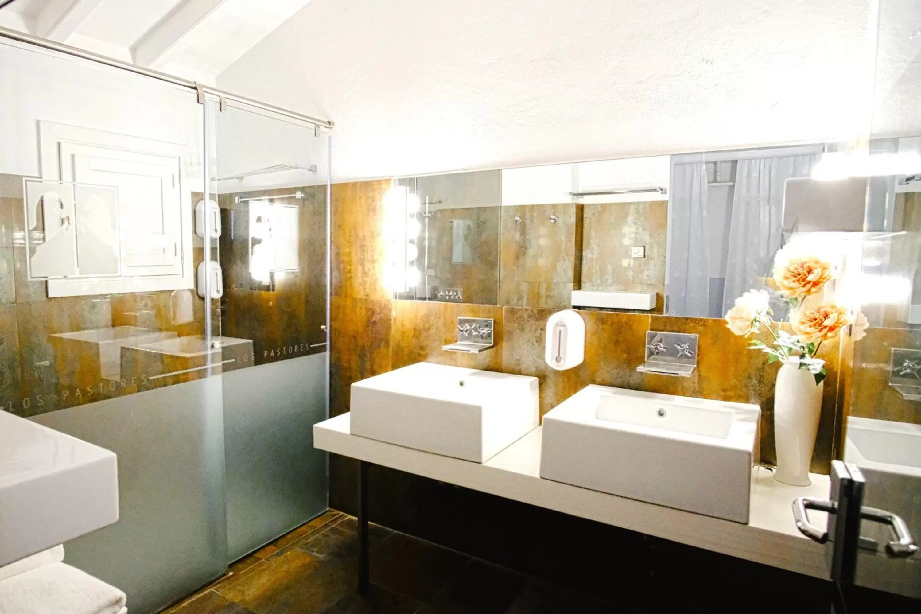 Bathroom in Los Pilares de Ronda Boutique & Hotel