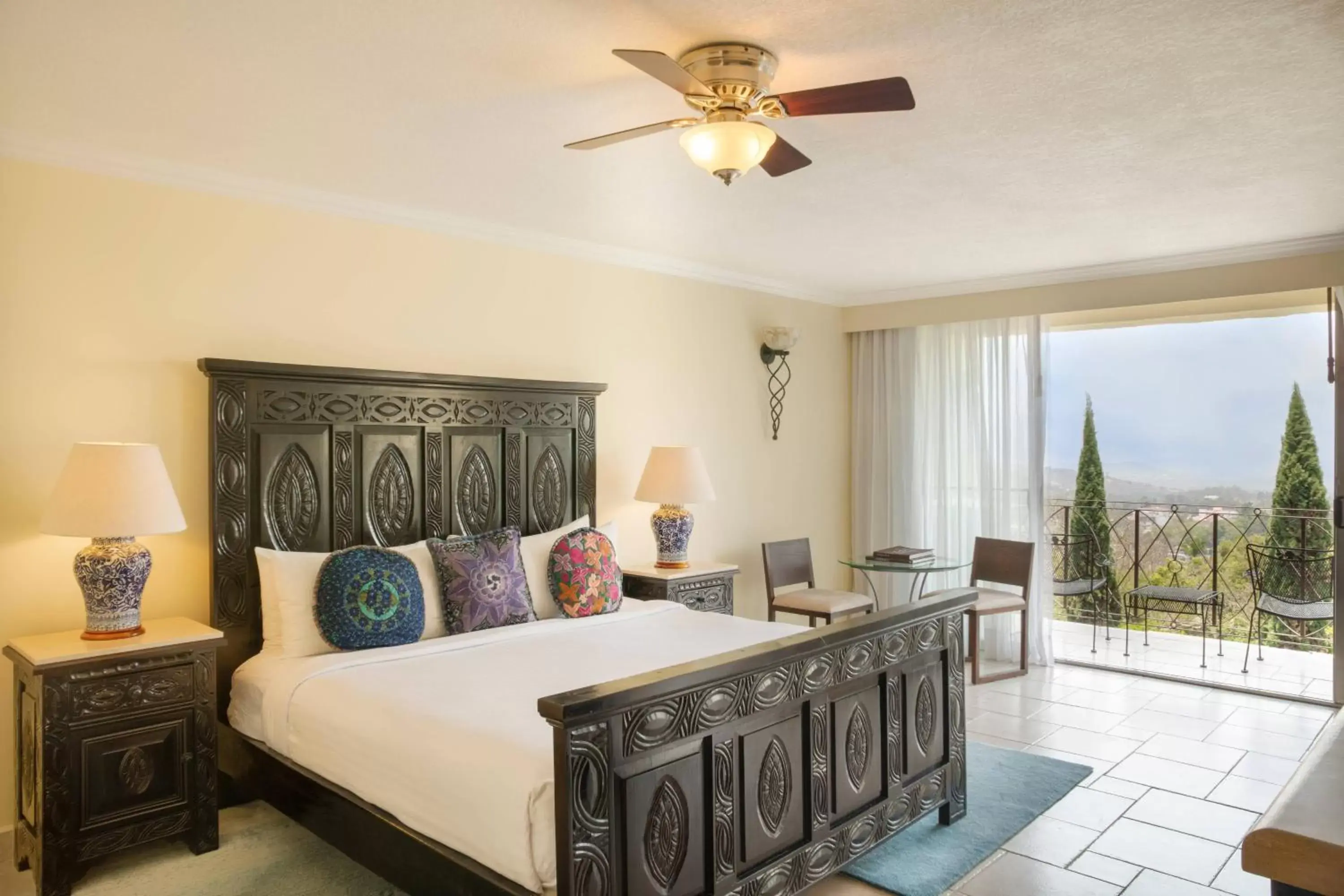Bedroom, Bed in Ixtapan de la Sal Marriott Hotel & Spa