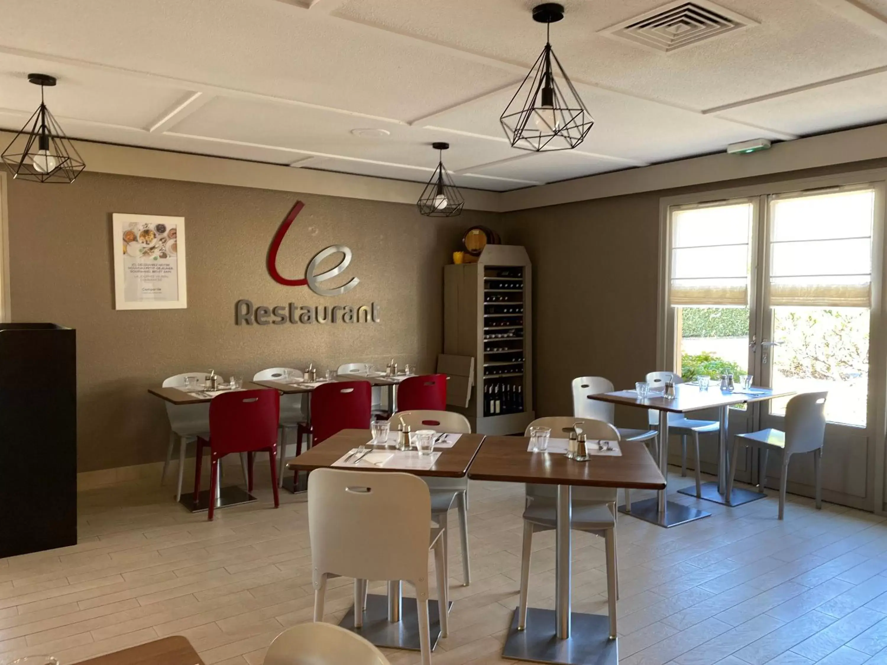 Restaurant/Places to Eat in Hôtel Campanile Cahors