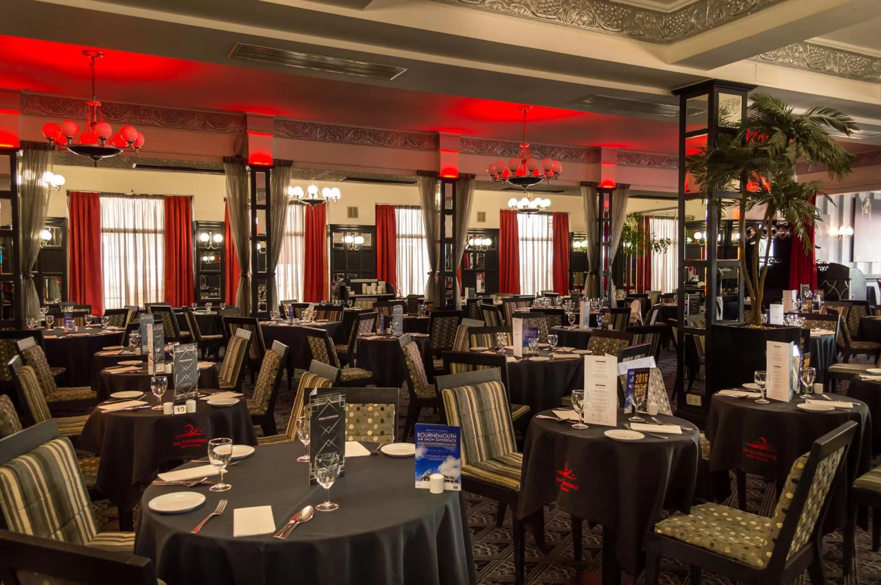 Restaurant/places to eat in Cumberland Hotel - OCEANA COLLECTION